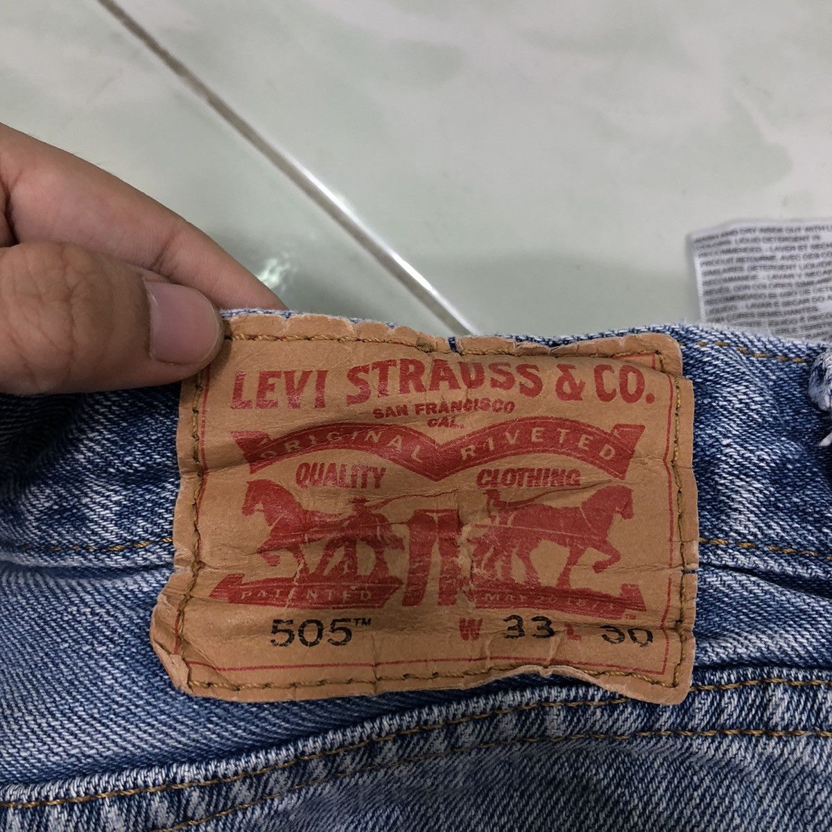 Levi's 🔥90’s Lot 505 Vintage Levis Distressed Denim Design Size US 34 / EU 50 - 14 Thumbnail