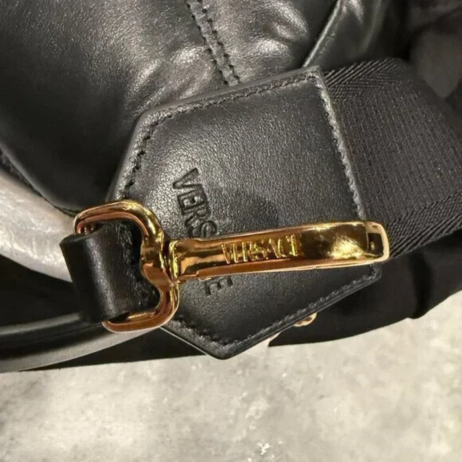 Versace VERSACE QUILTED BLACK LEATHER GOLD MEDUSA GOLD CHAIN BAG $2K Size ONE SIZE - 15 Thumbnail