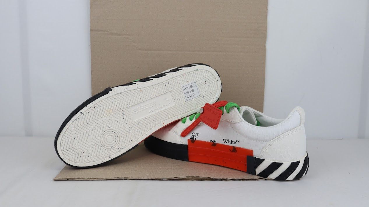 Off-White o1rshd1 Low Vulcanized Suede/Canva Sneakers in White Green Size US 6 / EU 39 - 13 Thumbnail