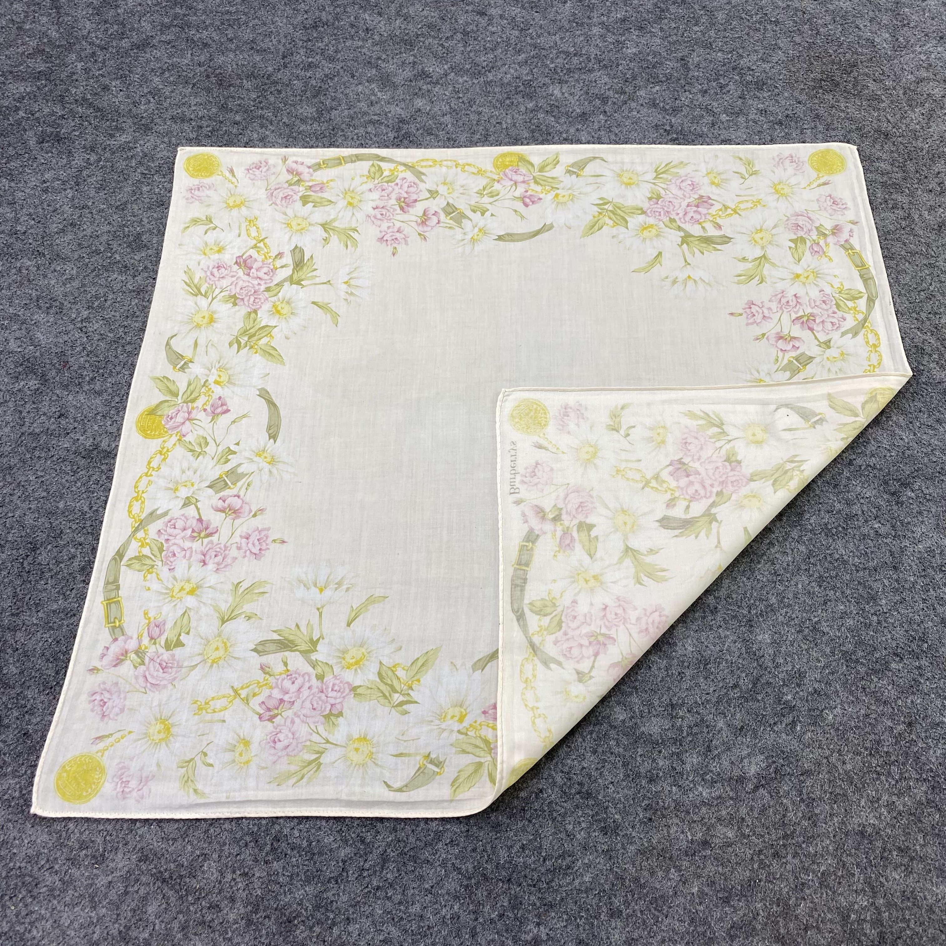Burberry Vintage Burberrys Handkerchief / Bandana / Neckerchief-B2215 Size ONE SIZE - 5 Thumbnail