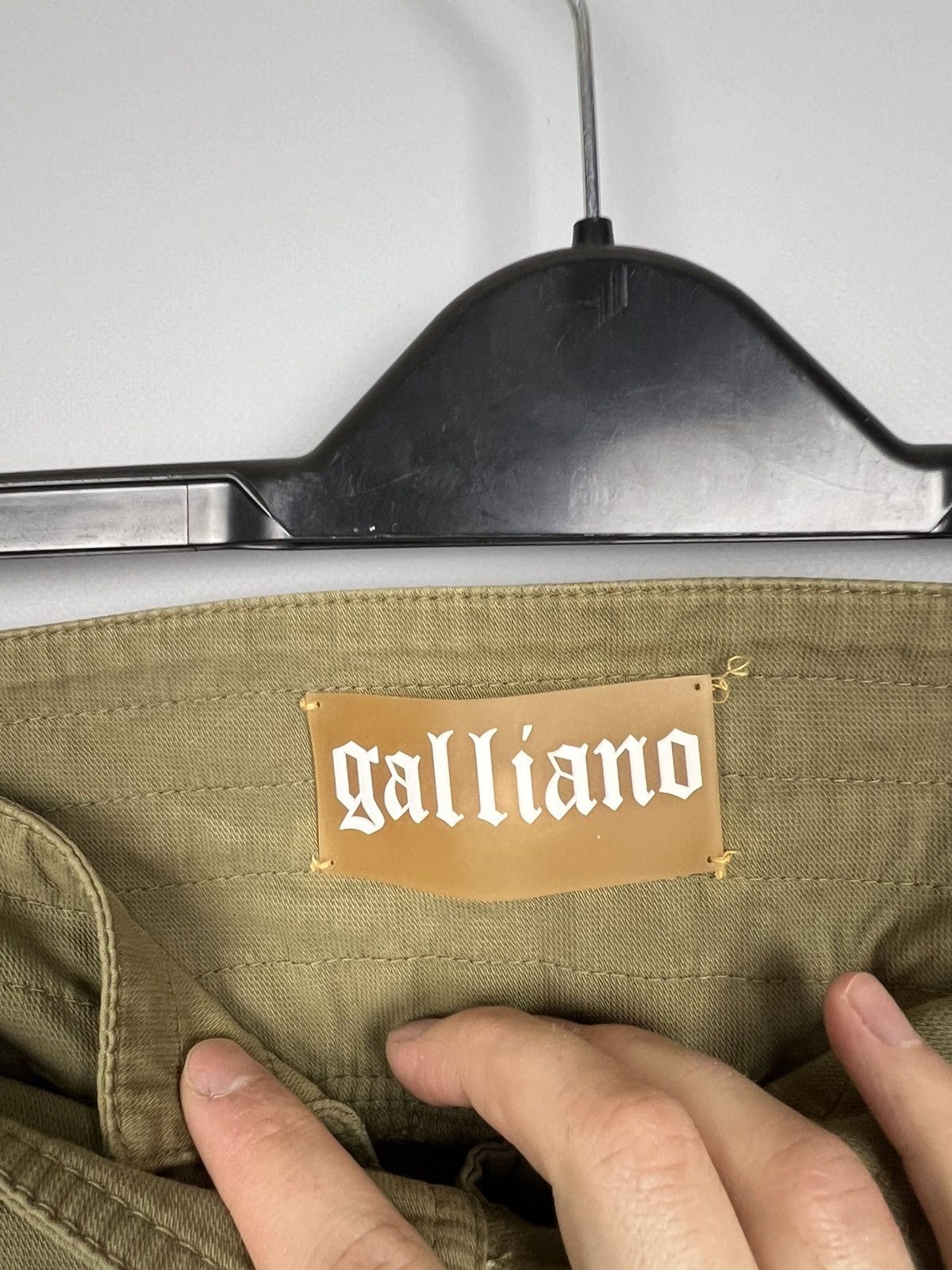 John Galliano Vintage John Galliano Cargo Khaki Pants Size 30" / US 8 / IT 44 - 5 Thumbnail