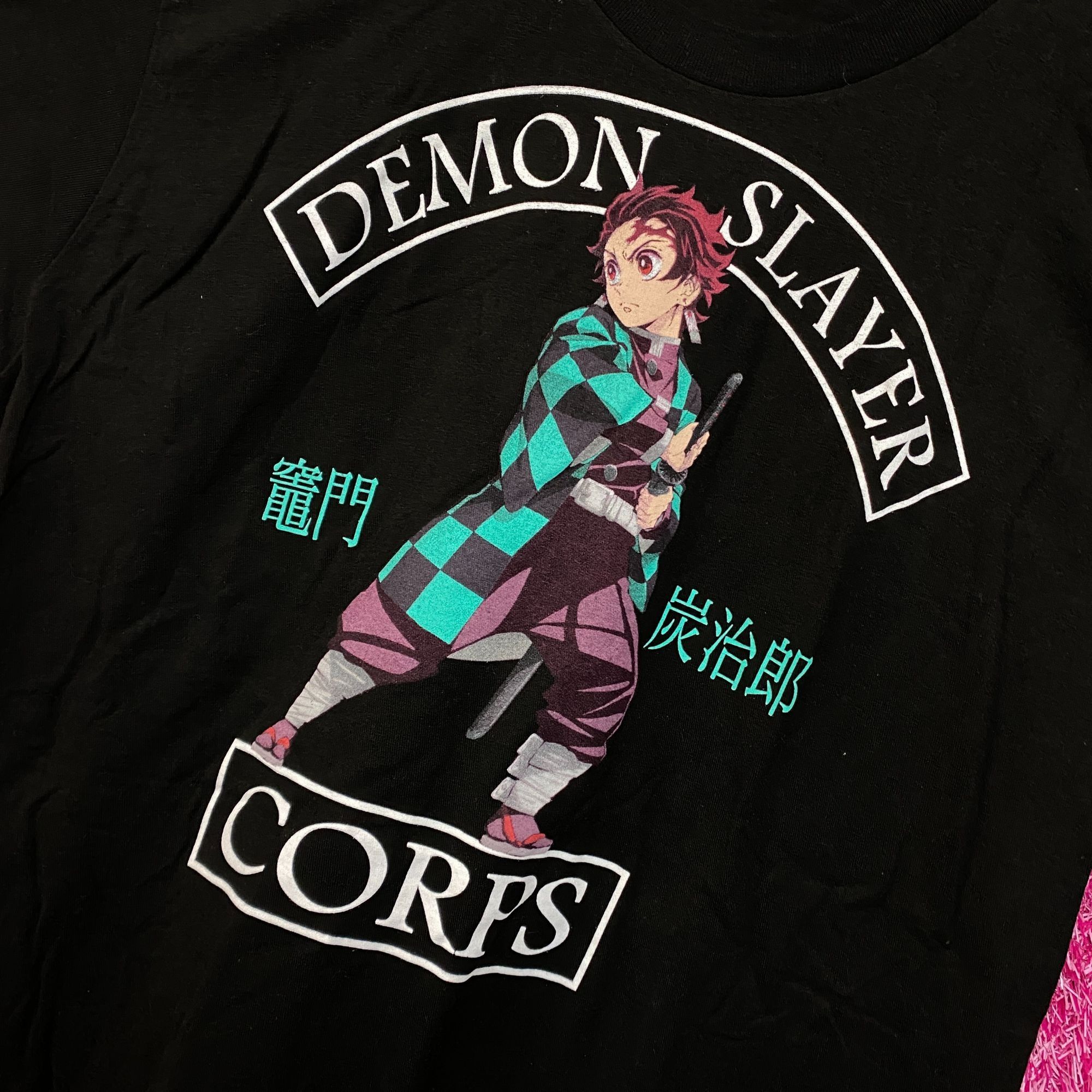 Anime Demon Slayer Corps Tanjiro Tshirt size medium Size US M / EU 48-50 / 2 - 4 Thumbnail