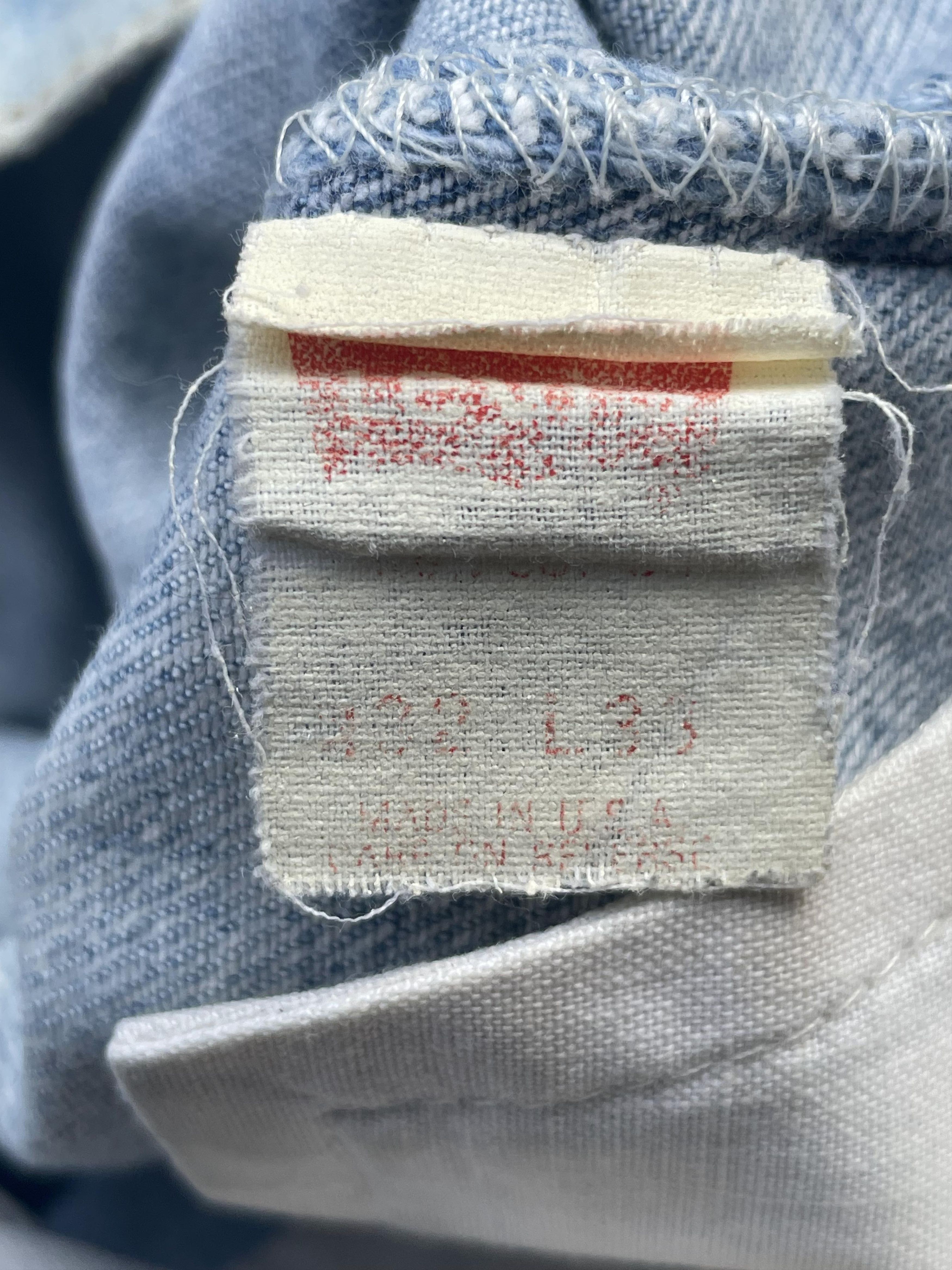 Levi's Vintage 1992 Levis 501 e Faded Distresed Denim Size US 31 - 8 Thumbnail