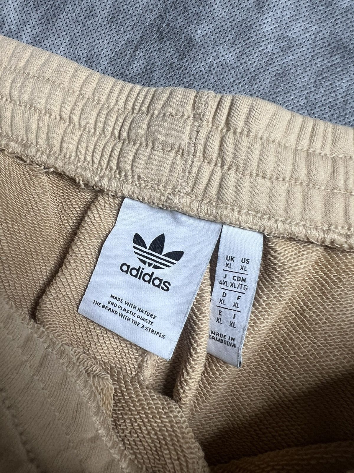 Adidas Adidas x Parley Pants Size US 35 - 9 Thumbnail
