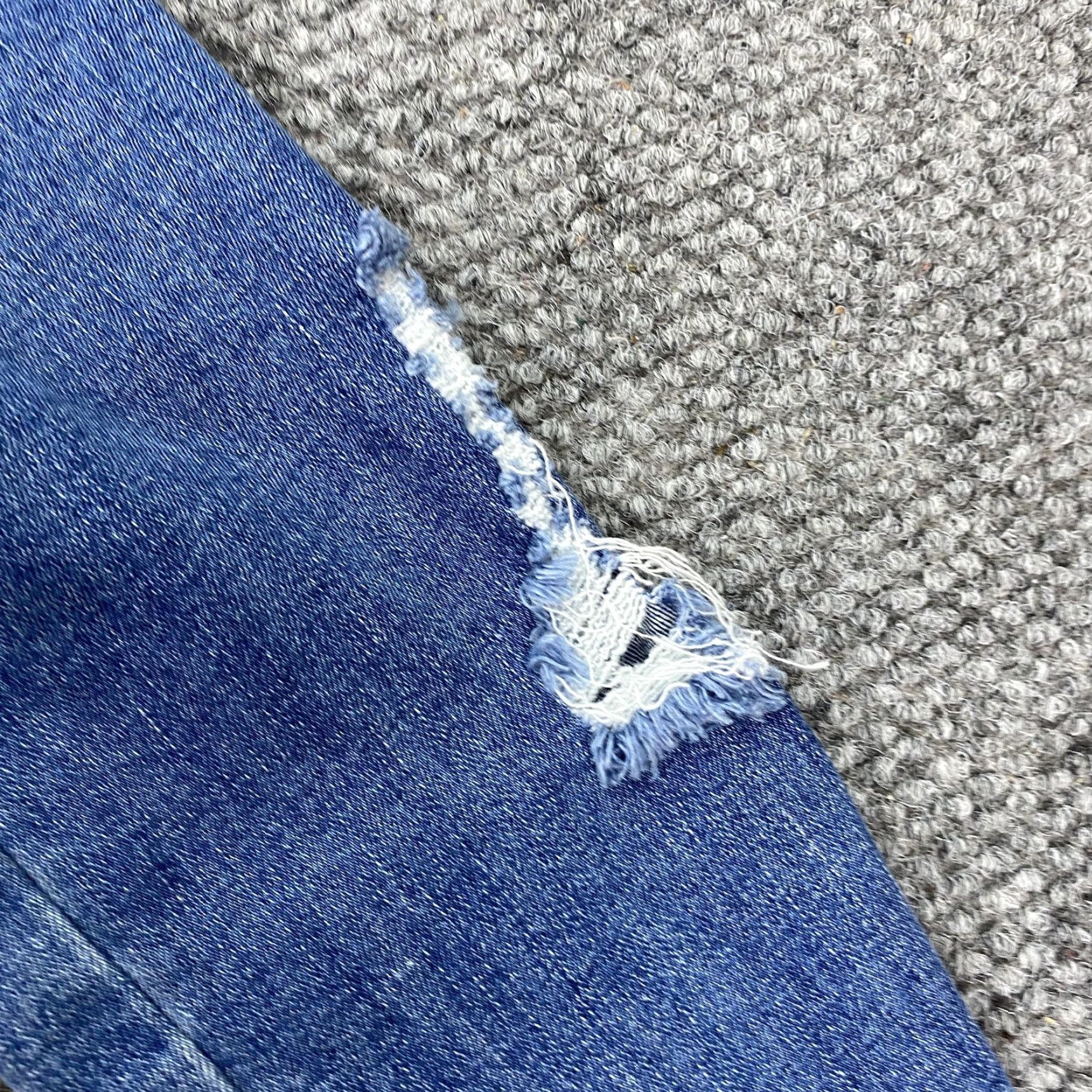 Vintage KUT from the Kloth Shirt Womens Medium Blue Denim Distressed Snap Button Western Size M / US 6-8 / IT 42-44 - 5 Thumbnail