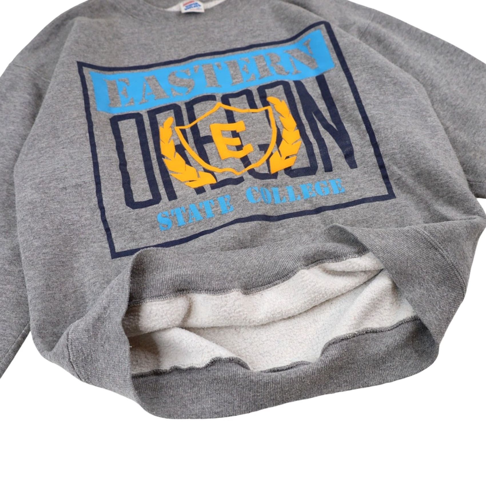 Vintage VINTAGE 90s Eastern Oregon State College Graphic Sweatshirt Gray Mens M Size US M / EU 48-50 / 2 - 8 Thumbnail