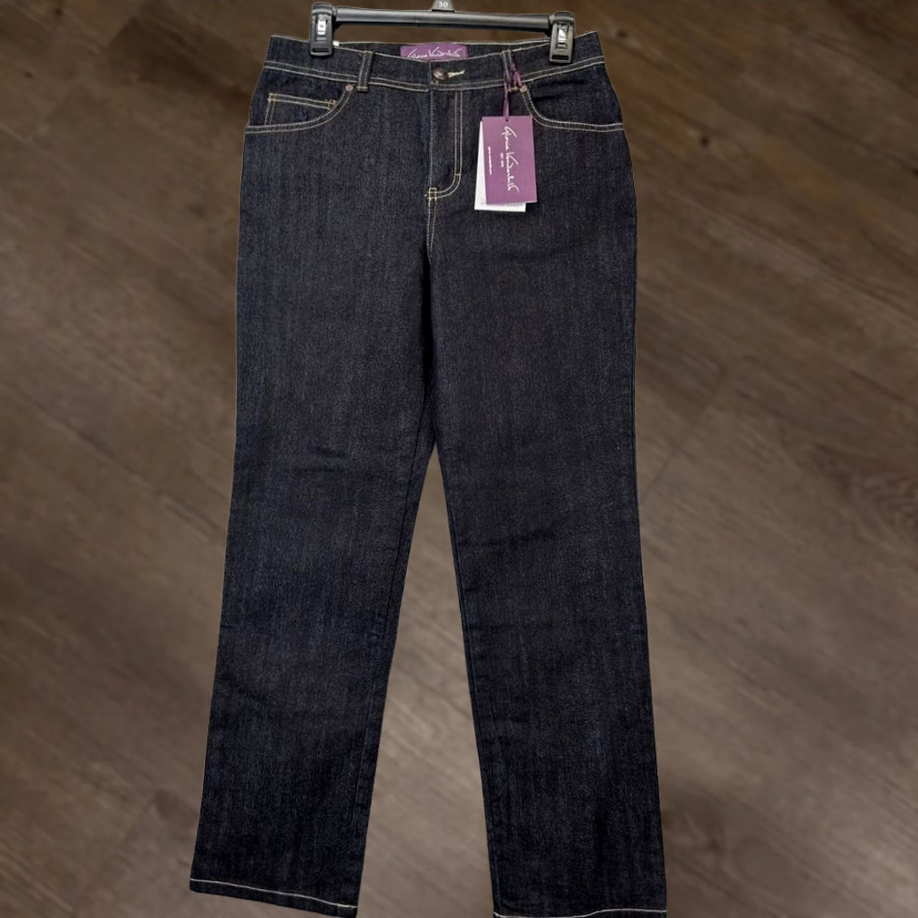 Gloria Vanderbilt Gloria Vanderbilt Amanda Jeans Womens 8 Petite Navy Classic Fit Denim Ladies NEW Jeans Straight 8 Petite Navy Blue Classic Fit Mens Womens Girls Size 30" / US 8 / IT 44 - 1 Thumbnail