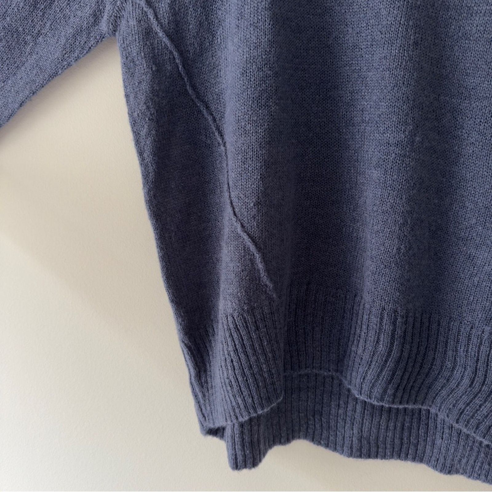 Express Express Cozy Blue Sweater Long Sleeve Cuffs Crew Neck Solid Size S / US 4 / IT 40 - 4 Thumbnail