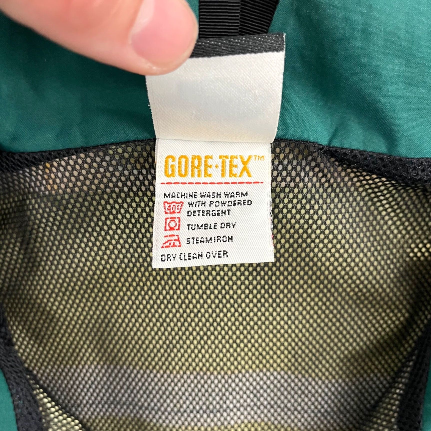 The North Face VINTAGE The North Face Jacket Mens M Green Goretex Hooded Coat Size US M / EU 48-50 / 2 - 4 Thumbnail