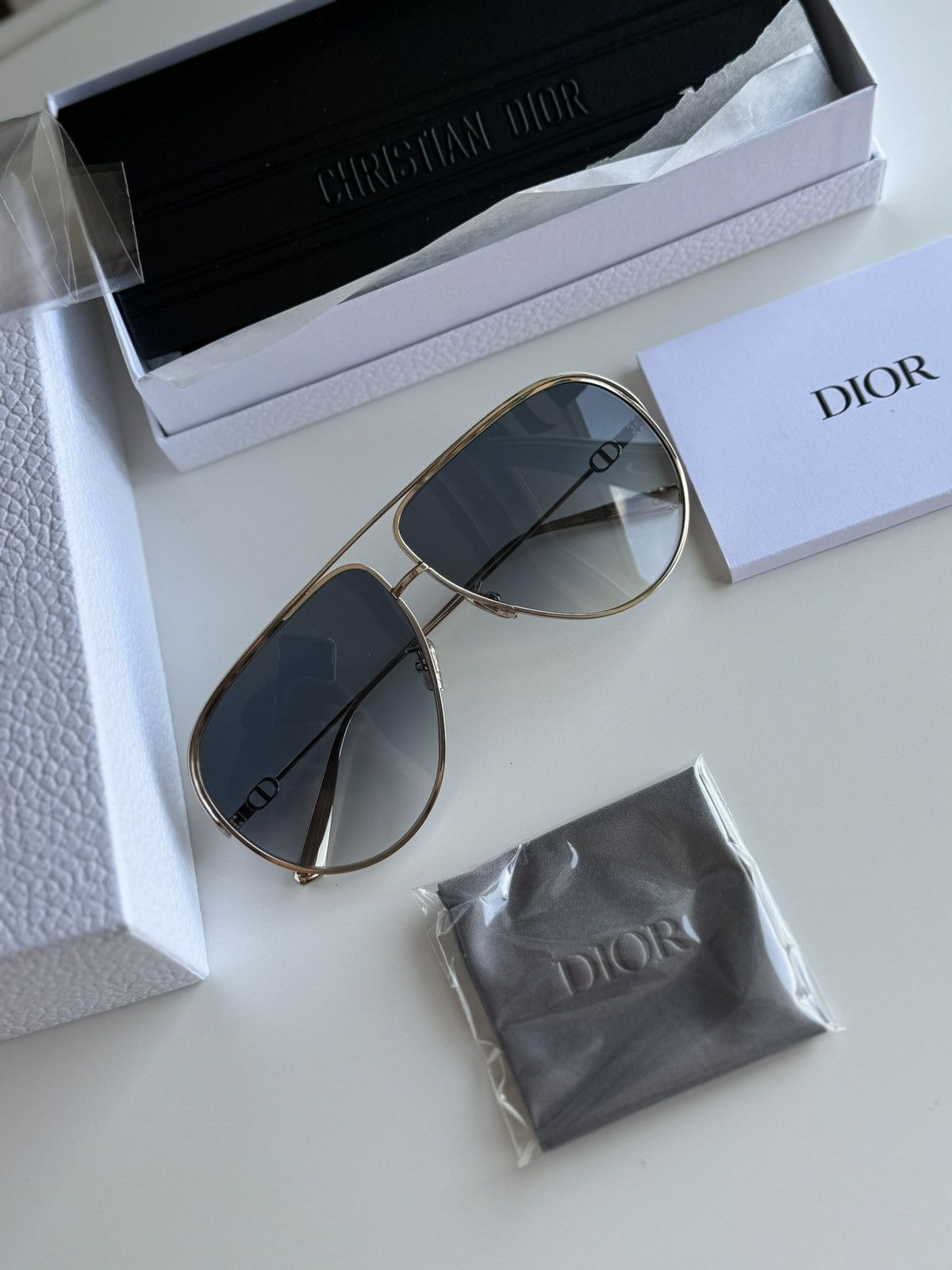 Dior Christian Dior Sunglasses Size ONE SIZE - 1 Thumbnail