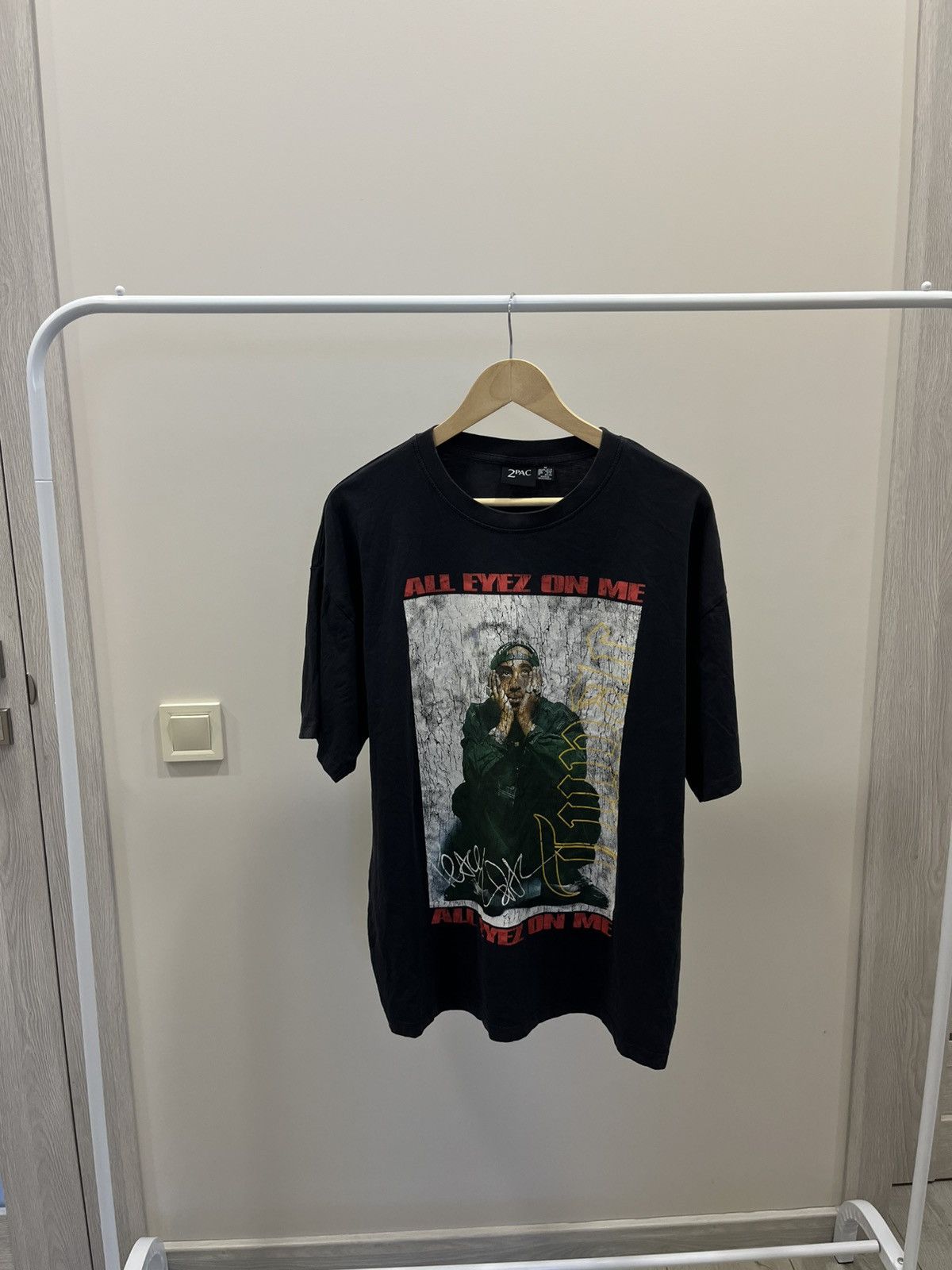 Rap Tees Vintage Tupac 2Pac T-Shirt Size US M / EU 48-50 / 2 - 1 Thumbnail