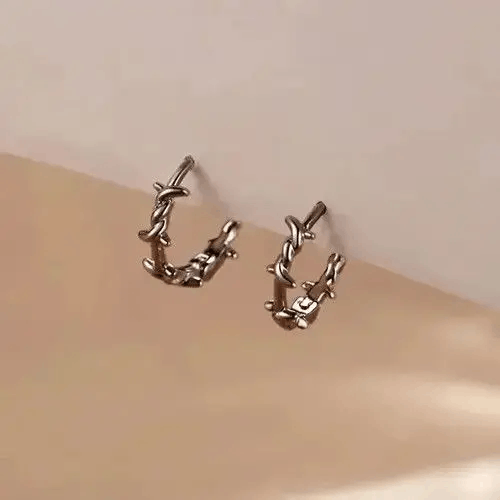 Vintage Gothic Silver Thorns Hoops Earring (1 pair) Size ONE SIZE - 2 Thumbnail