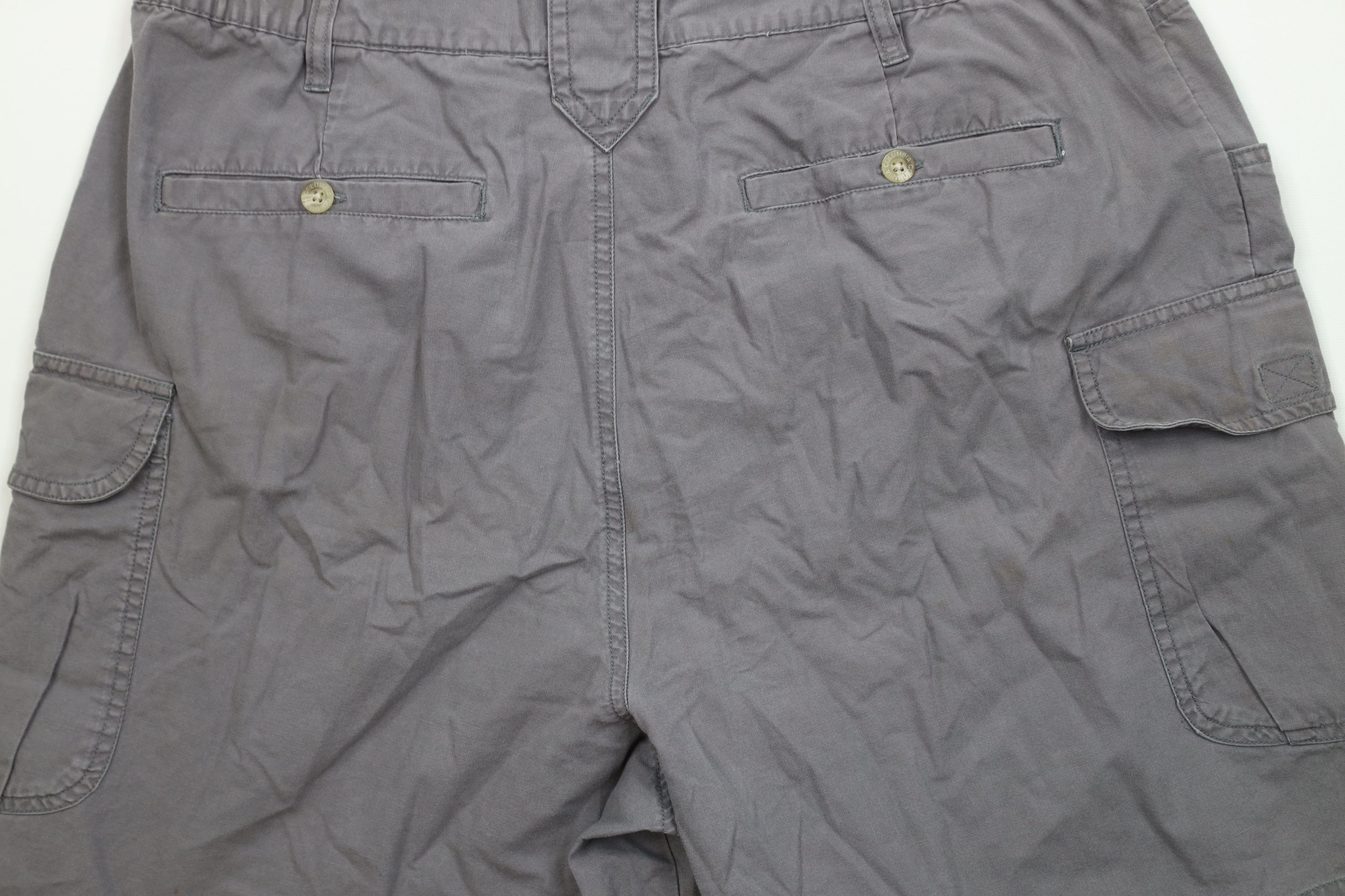 Columbia Vintage 90s Columbia Spell Out Above Knee Cargo Shorts Gray Size US 38 / EU 54 - 11 Thumbnail