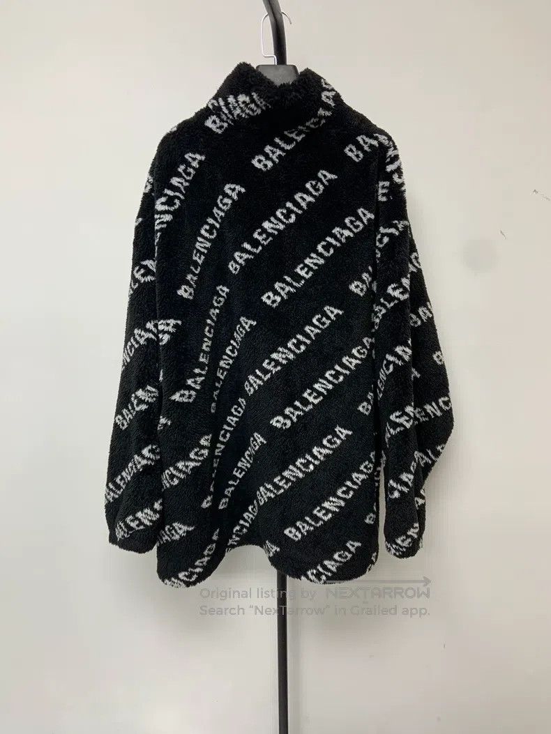 Balenciaga Balenciaga Stand Collar Raglan Sleeve Loose Faux Fur Jacke Size XS / US 0-2 / IT 36-38 - 2 Thumbnail