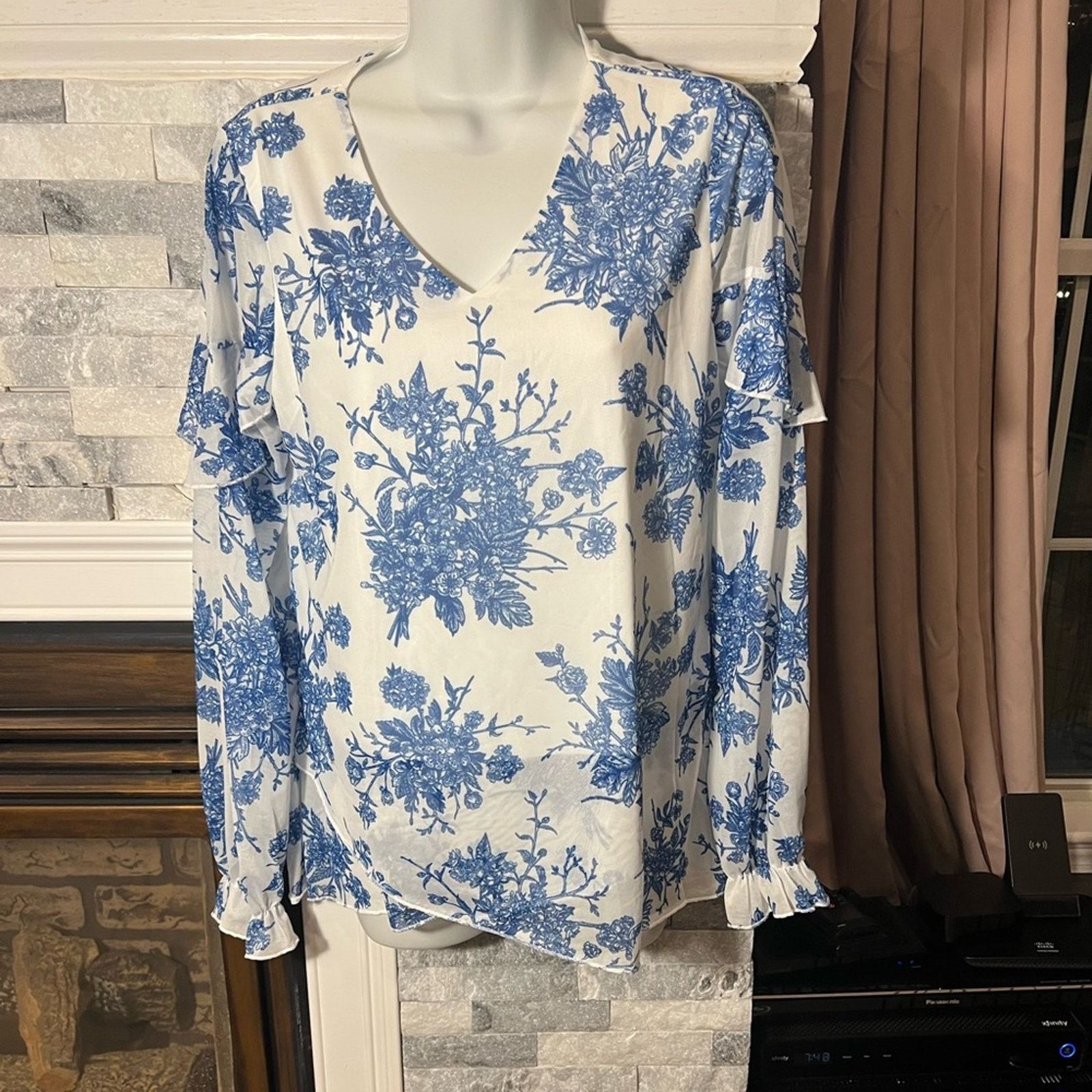 & Other Stories Samiol Ruffle Trim Floral Print Top – Blue & White Size M / US 6-8 / IT 42-44 - 3 Thumbnail