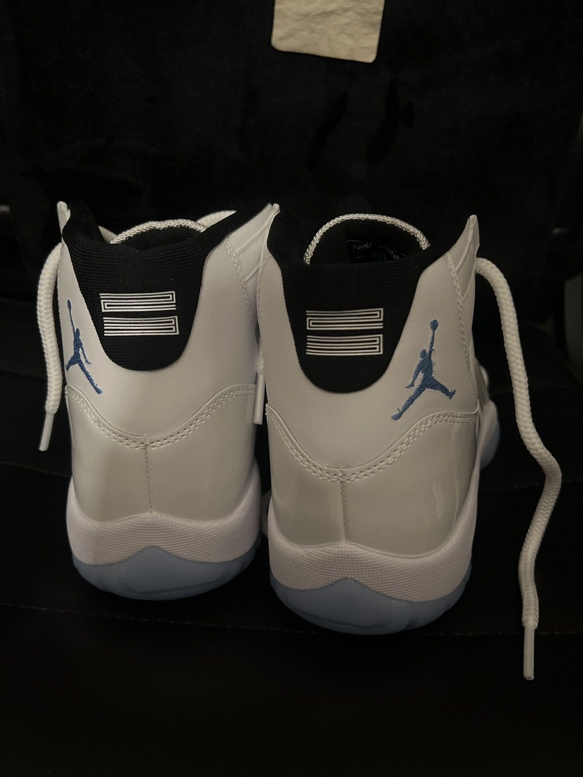 Jordan Brand Air Jordan 11 retro Size US 7.5 / EU 40-41 - 4 Thumbnail