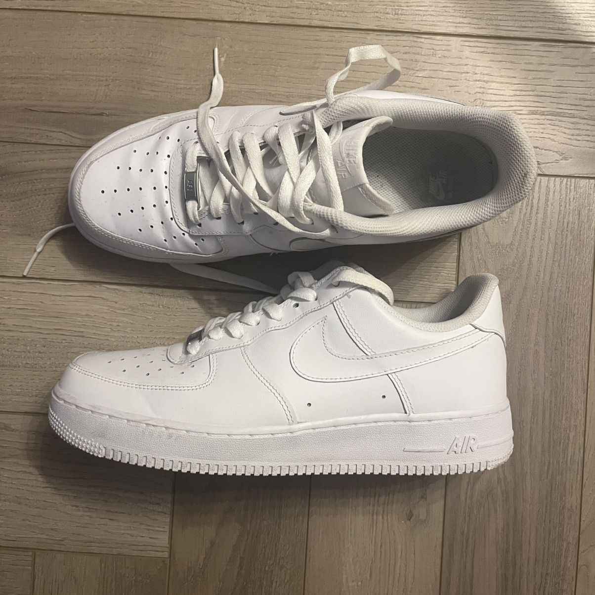 Nike Nike Air Force 1 White Size US 10.5 / EU 43-44 - 1 Thumbnail