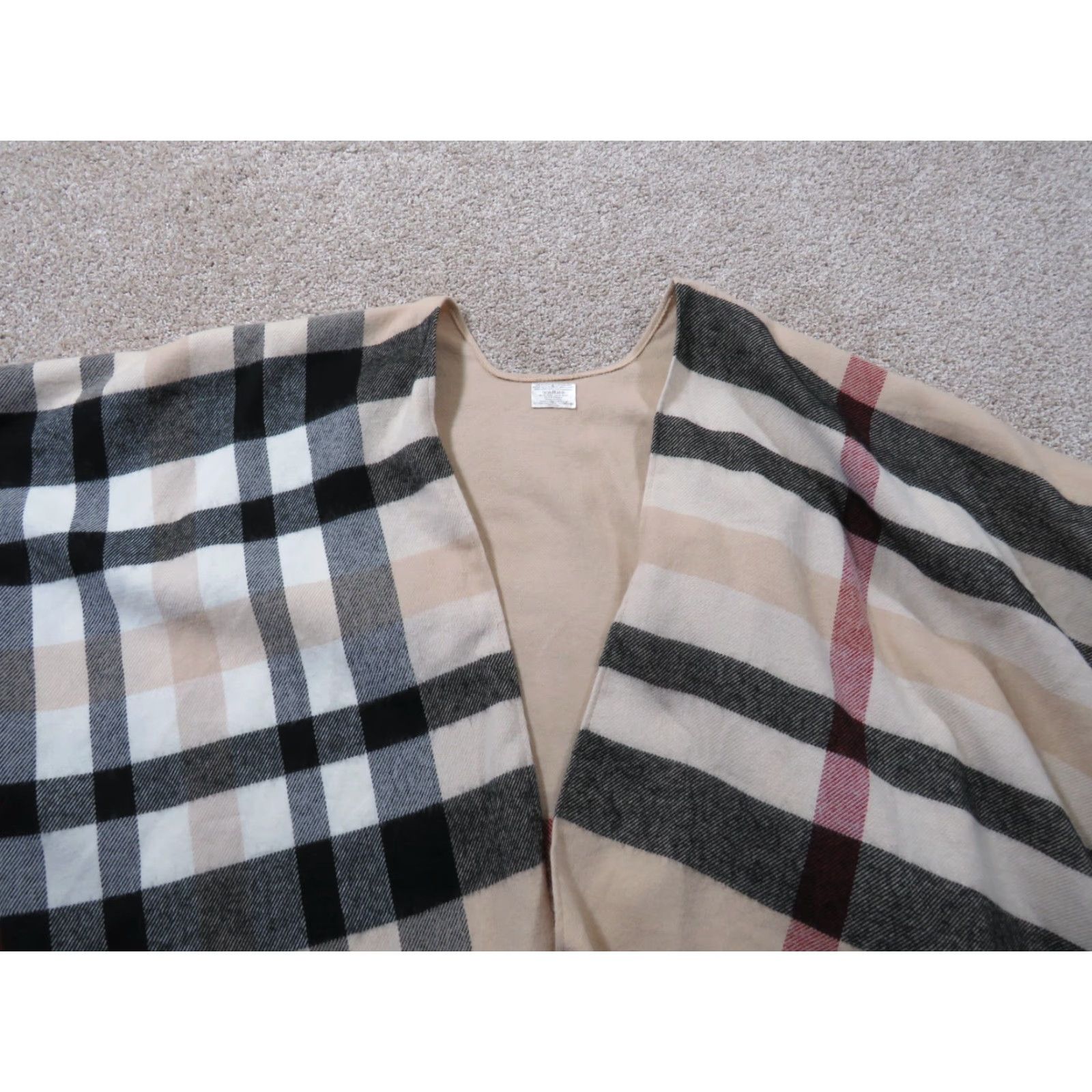 Vintage FRAAS Scarf Women's Plaid Ruana Wrap Beige Shawl/Wrap Designer Fringe Trim Size ONE SIZE - 3 Thumbnail