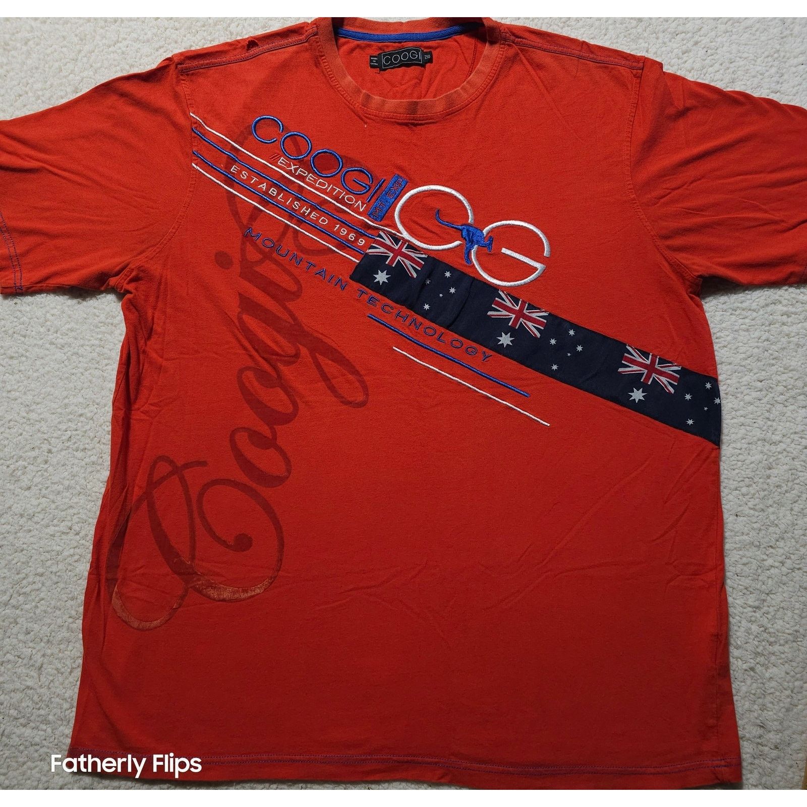 Coogi COOGI Australia Red Graphic Tee 2XL Mountain Technology Size US XXL / EU 58 / 5 - 1 Thumbnail