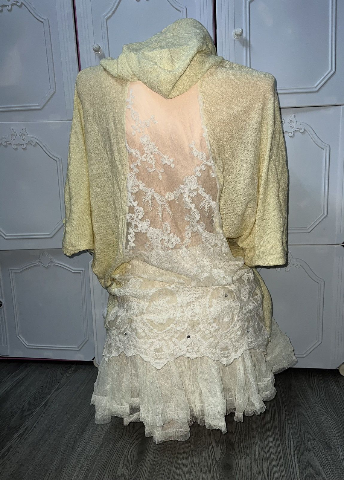 LIZ LISA Axes Femme pastel yellow knit poncho hoodie 🧝🏻‍♀️ Size ONE SIZE - 3 Thumbnail