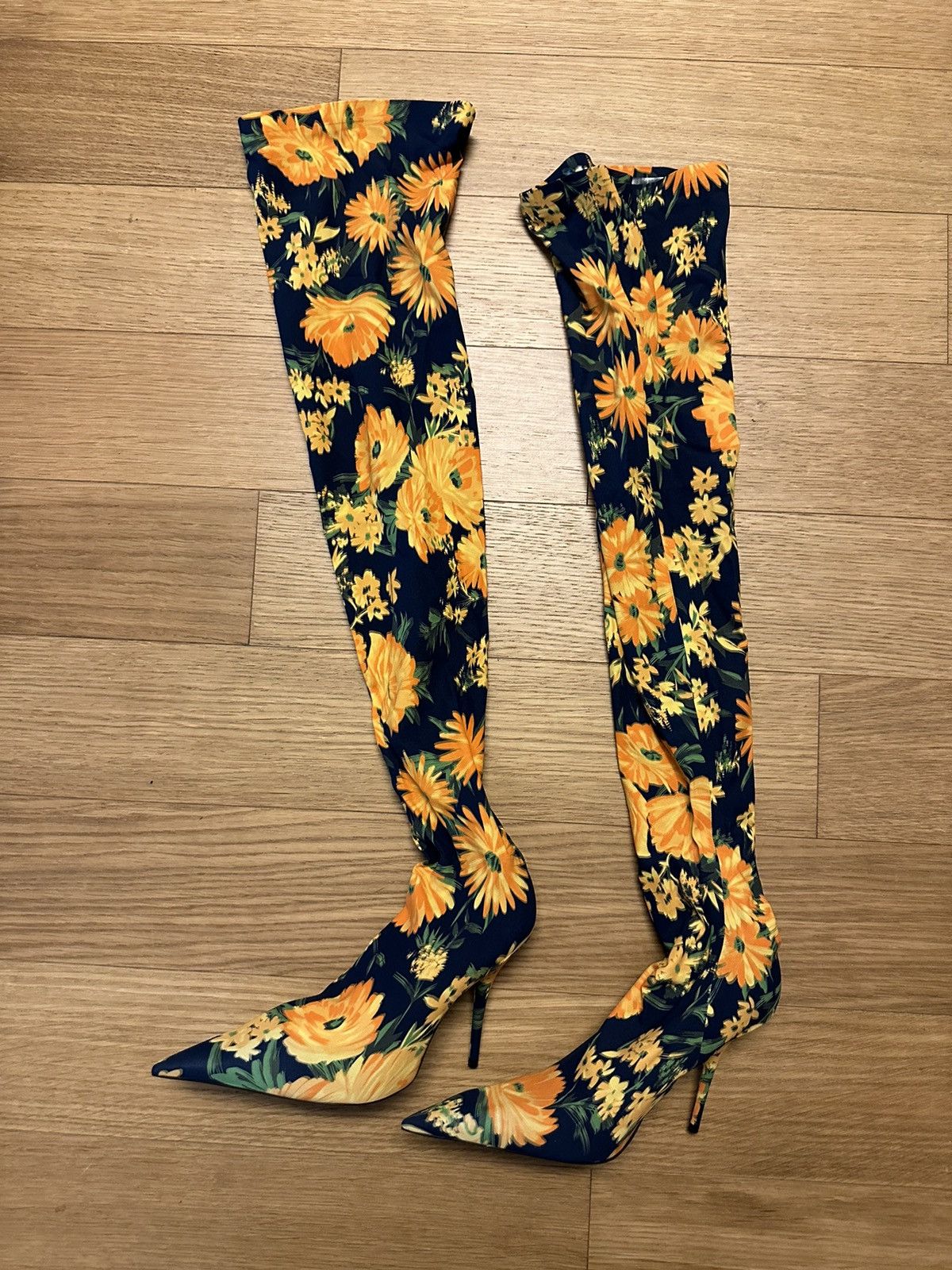 Balenciaga Balenciaga Knife 110mm Over-The-Knee Boots Printed Size US 9 / IT 39 - 1 Thumbnail