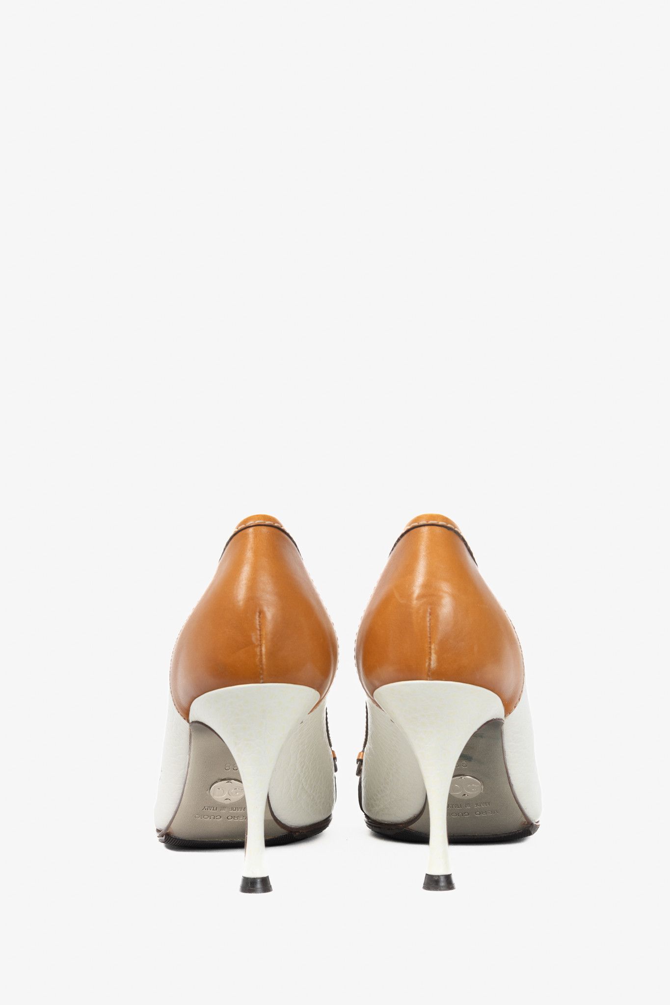Dolce & Gabbana Dolce & Gabbana White & Cognac Logo-Plate Pumps Size US 7.5 / IT 37.5 - 3 Thumbnail