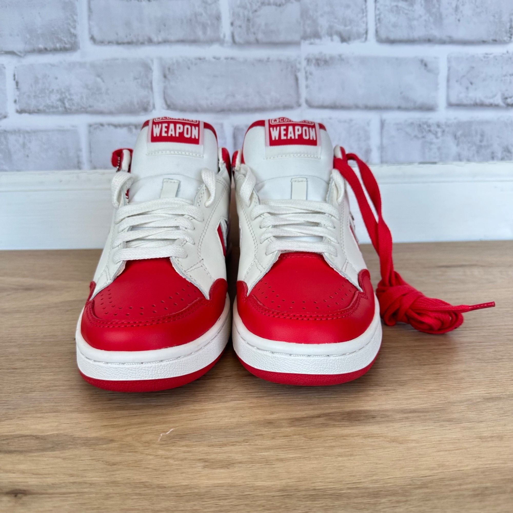 Converse Converse Weapon Low Red White 6.5 Men Shoes Bird Magic Ervin Size US 6.5 / EU 39-40 - 4 Thumbnail