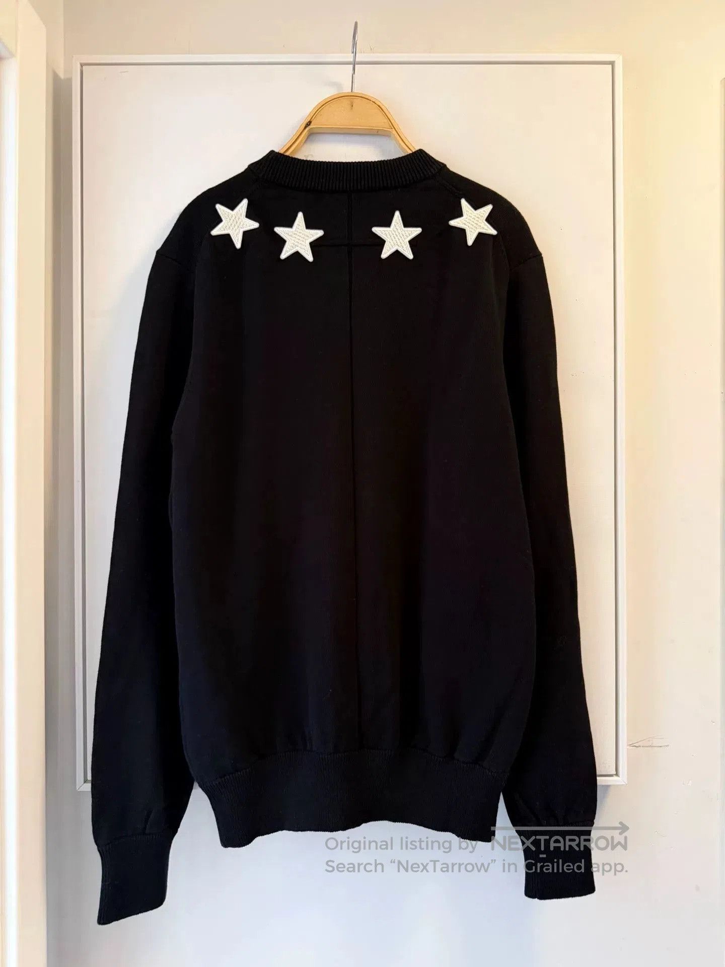 Givenchy Givenchy Star Knit Sweater for Men. Size US S / EU 44-46 / 1 - 6 Thumbnail