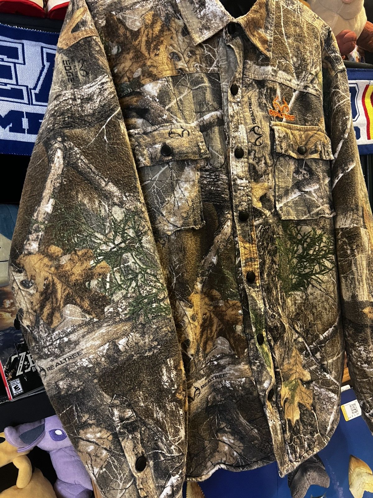Realtree Beautiful Realtree Camo Button Long Sleeve Outerwear Size US L / EU 52-54 / 3 - 3 Thumbnail