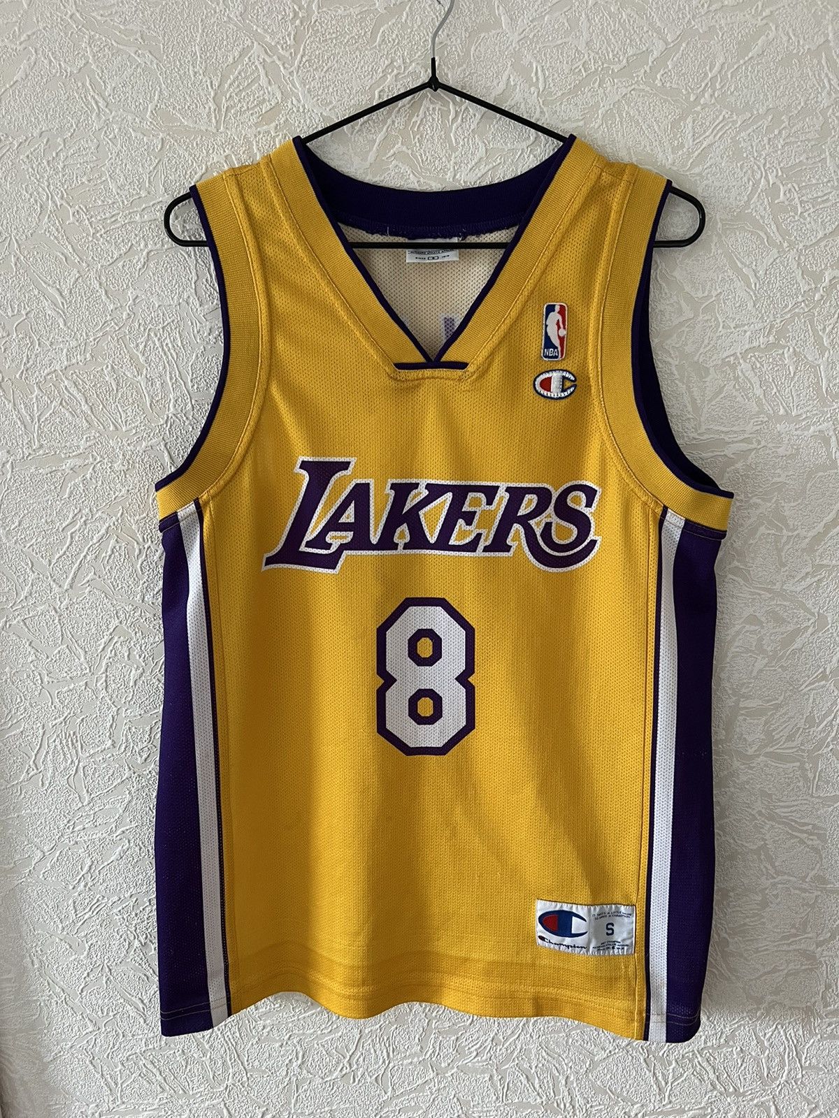Champion × NBA LA Lakers 1996 Vintage Kobe Bryant #8 Champion NBA Jersey Size US S / EU 44-46 / 1 - 22 Thumbnail