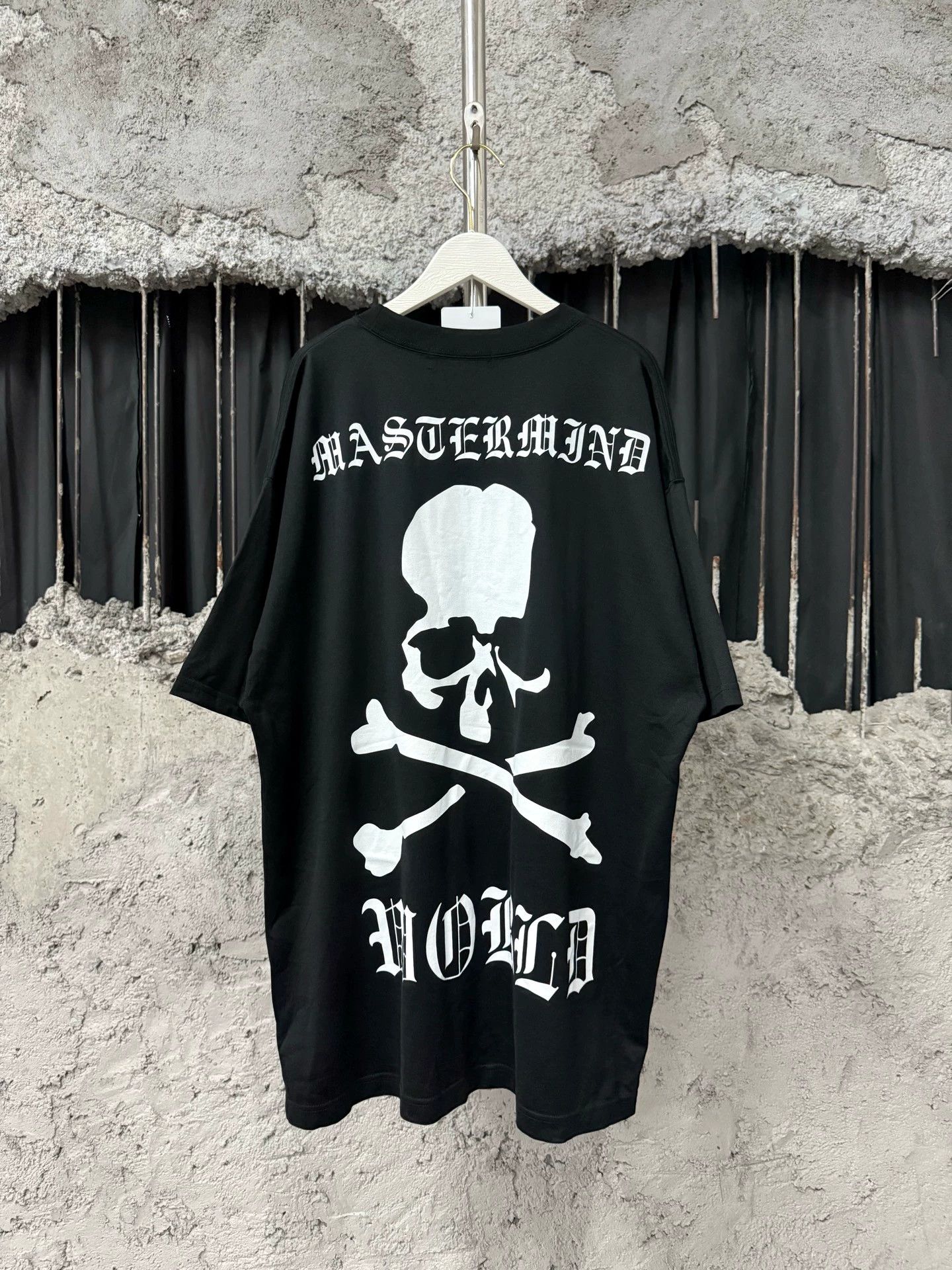 Mastermind Japan mmj distressed short sleeve t-shirt L Size US L / EU 52-54 / 3 - 2 Thumbnail