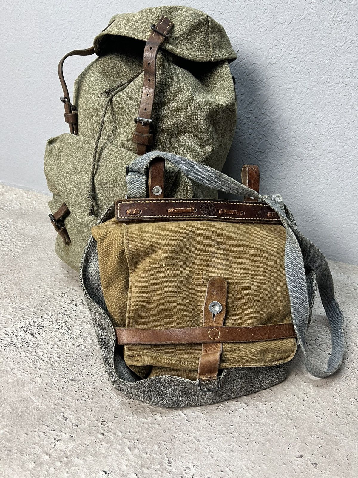 Vintage Extra Rare👹👹Issue 1948 Vintage Two Bags Bagpack Swiss Army m Size ONE SIZE - 2 Thumbnail