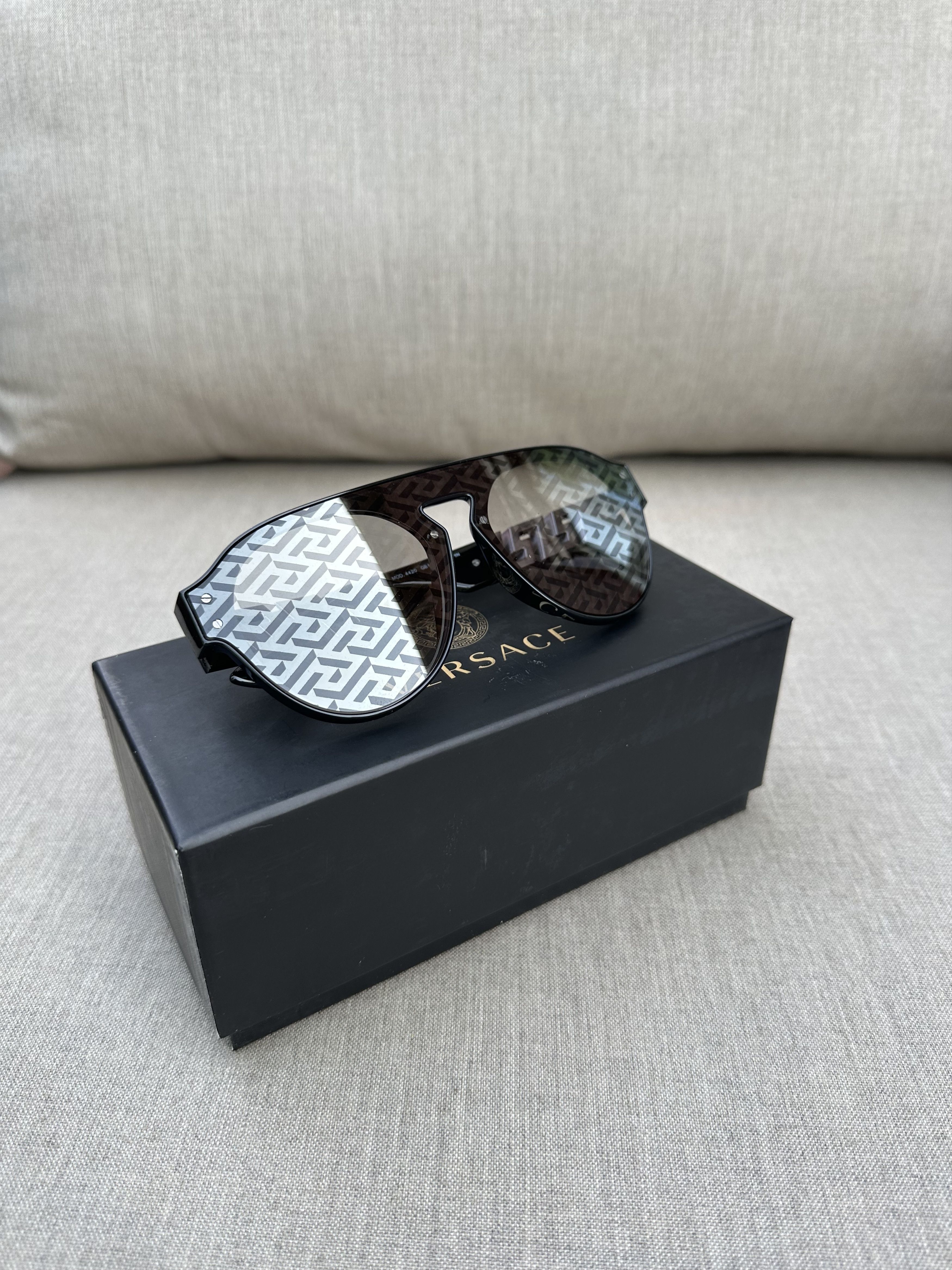 Versace 🕶️ Versace VE4420 Monogram Sunglasses – Brand New Size ONE SIZE - 4 Thumbnail