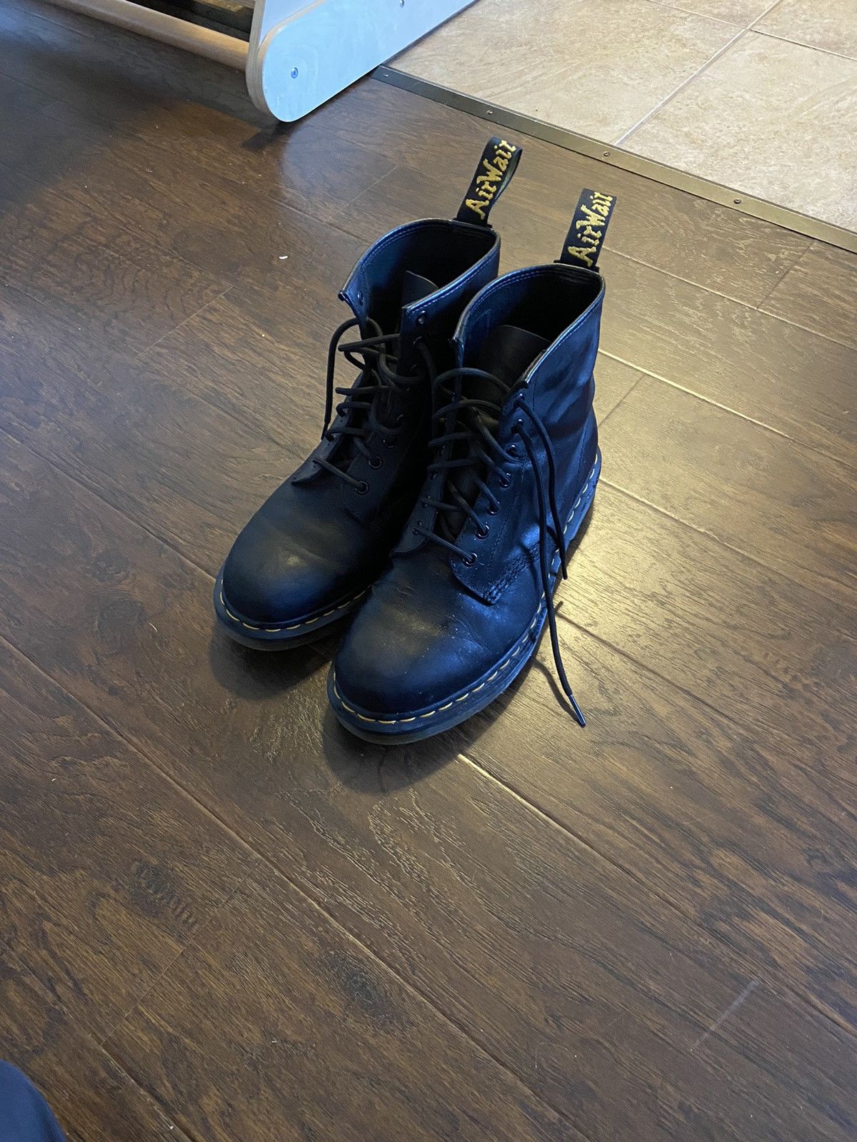 Dr. Martens Dr Martens black leather boots Size US 9 / EU 42 - 2 Thumbnail