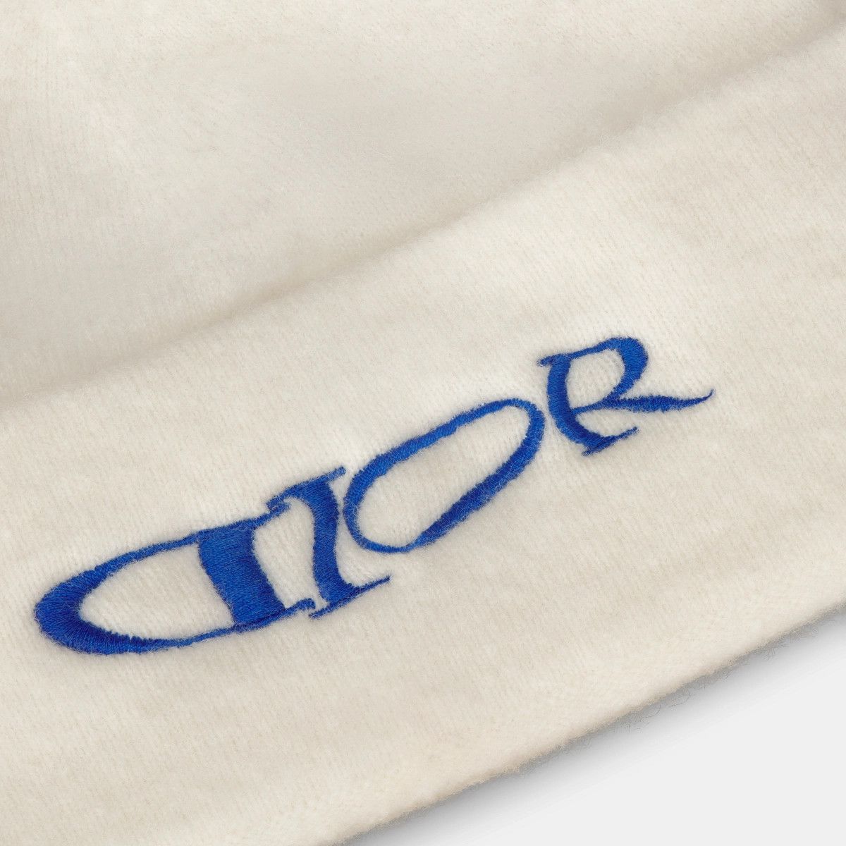 Dior o1bcso1str0126 Size:OS/Lewis Hamilton Beanie in White Size ONE SIZE - 3 Thumbnail