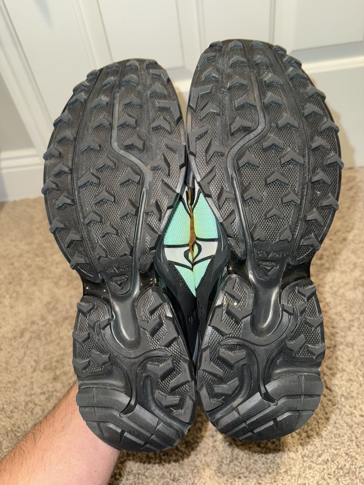 Salomon XT Whisper Men’s Size 10.5 Low Top Sneakers