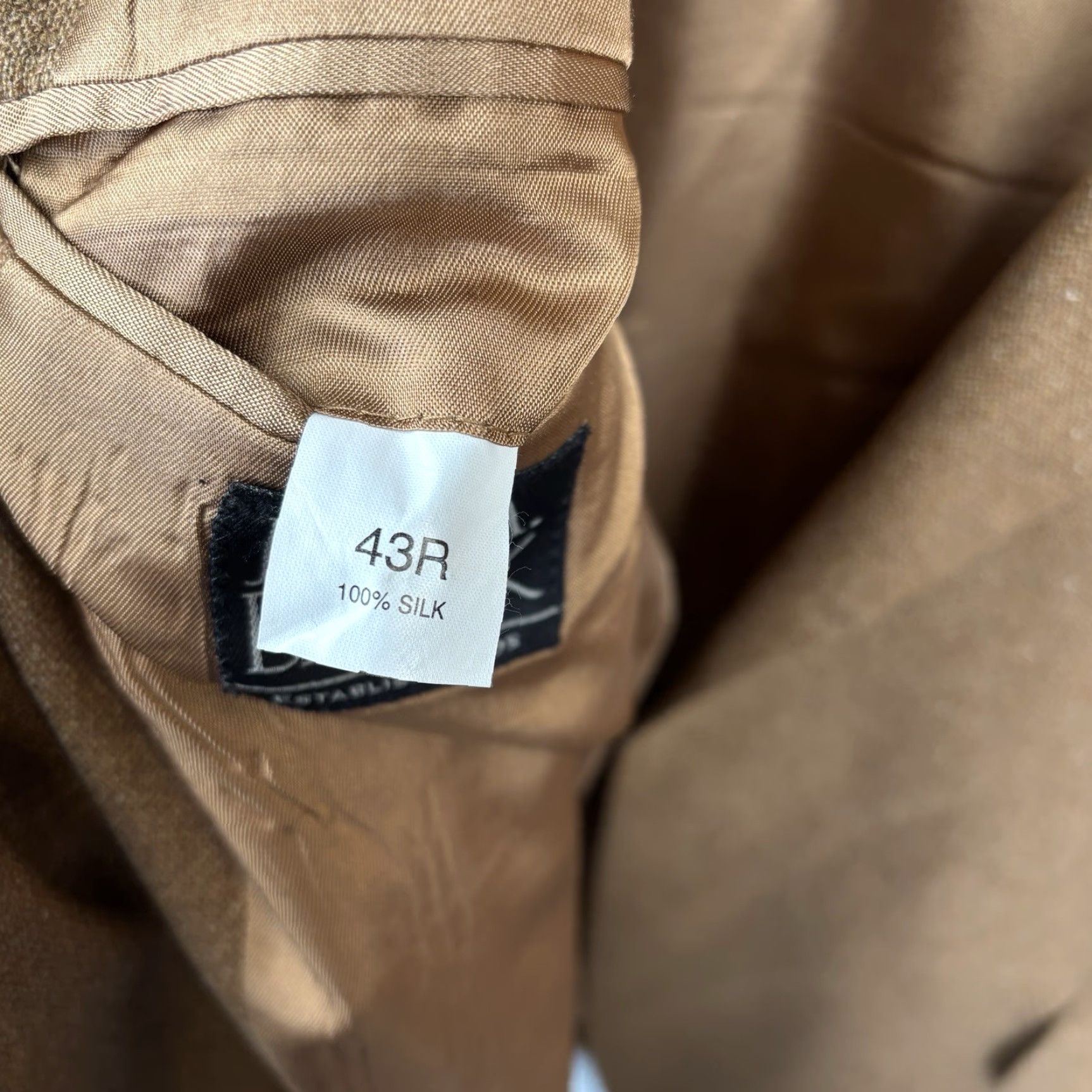 Jos. A. Bank Jos. A. Bank Blazer Mens 43R Brown Silk 2 Button Single-Breasted Notch Lapel 100% Silk Jacket Sport Coat Regular Fit Vintage: No Size 46R - 5 Thumbnail