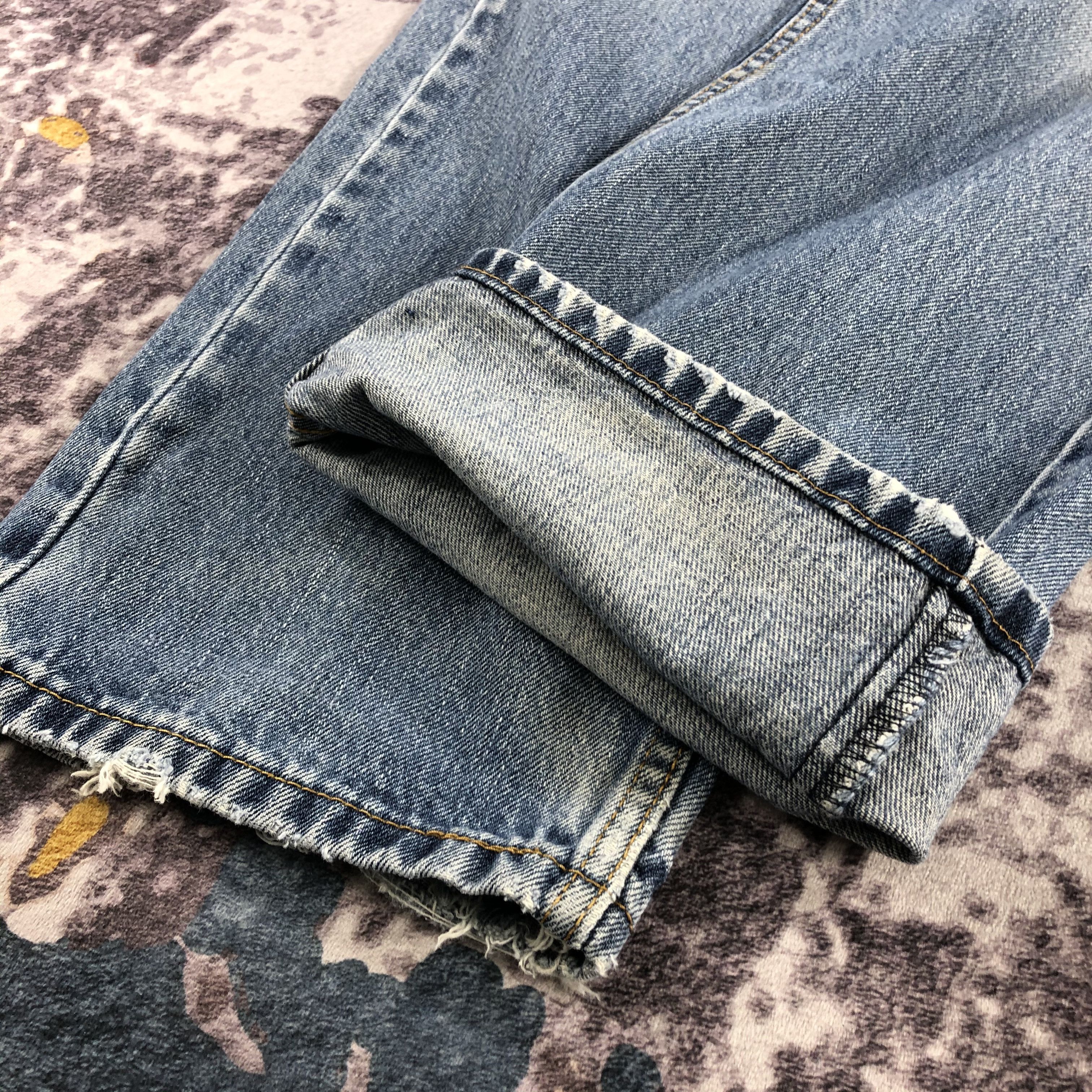 Levi's × Vintage Vintage Light Wash Levis 505 Jeans-JM2635 Size US 37 - 12 Thumbnail