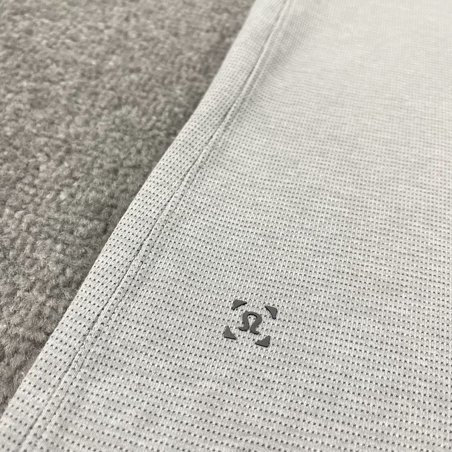 Lululemon Lululemon Mens Large Gray Everyday Essential Stretch Crew Neck Shirt Athleisure Size US L / EU 52-54 / 3 - 2 Thumbnail