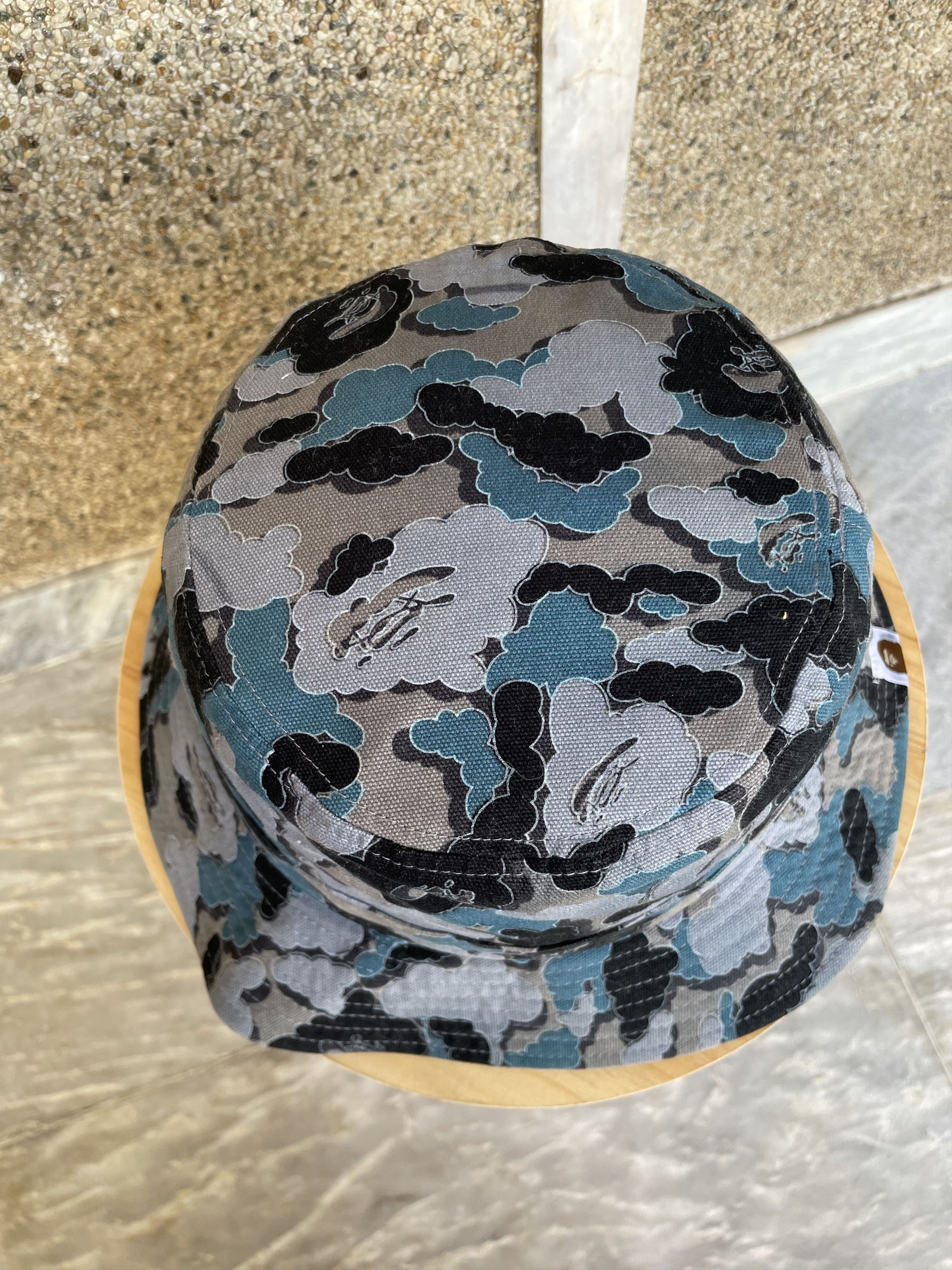 Bape × Kaws Bape x Kaws Cloud Camo Bucket Hat Size ONE SIZE - 3 Thumbnail