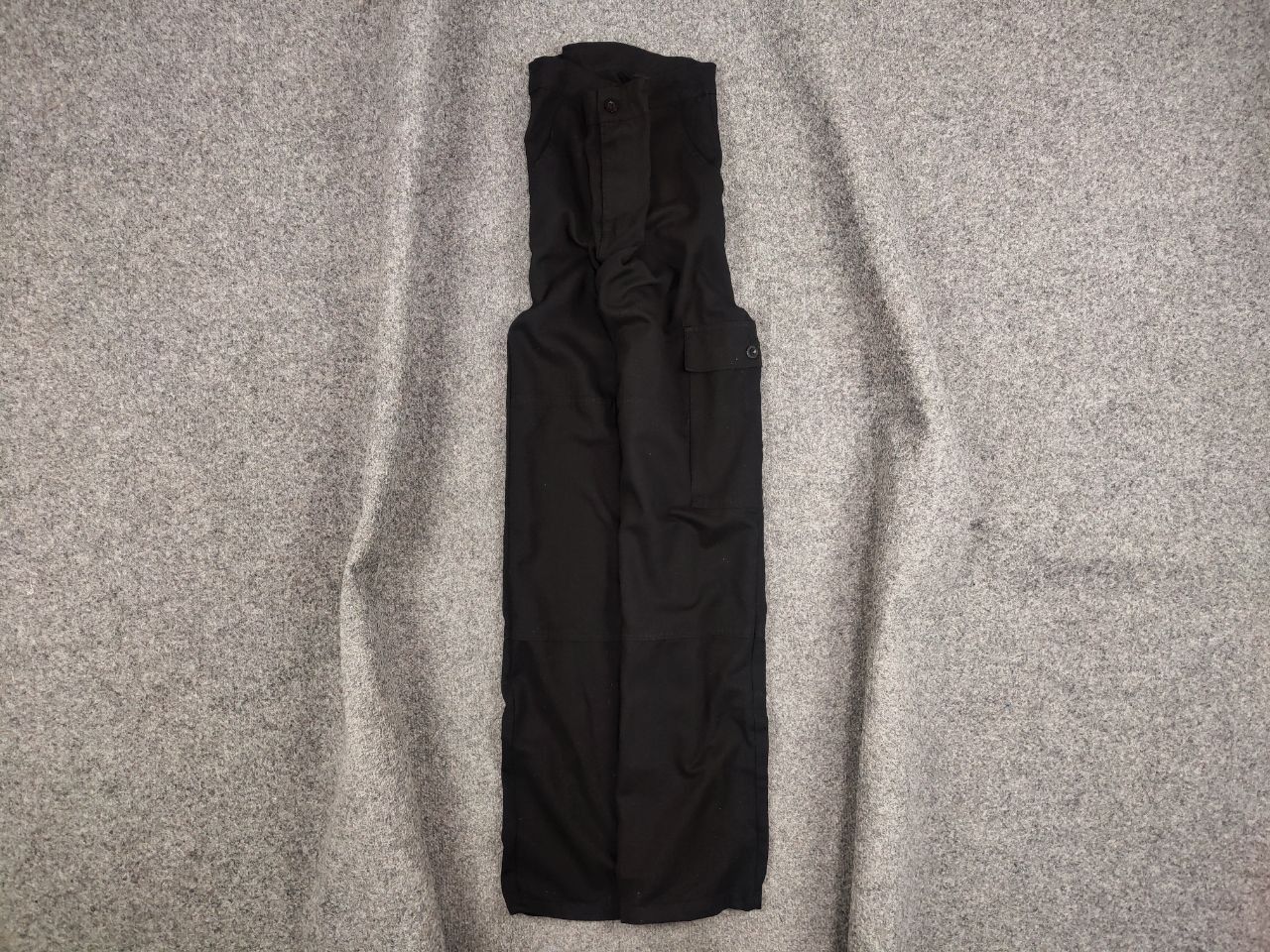 Other Vintage 90's Japanese Baggy Black Pocket Cargo Pants Size US 36 / EU 52 - 1 Thumbnail