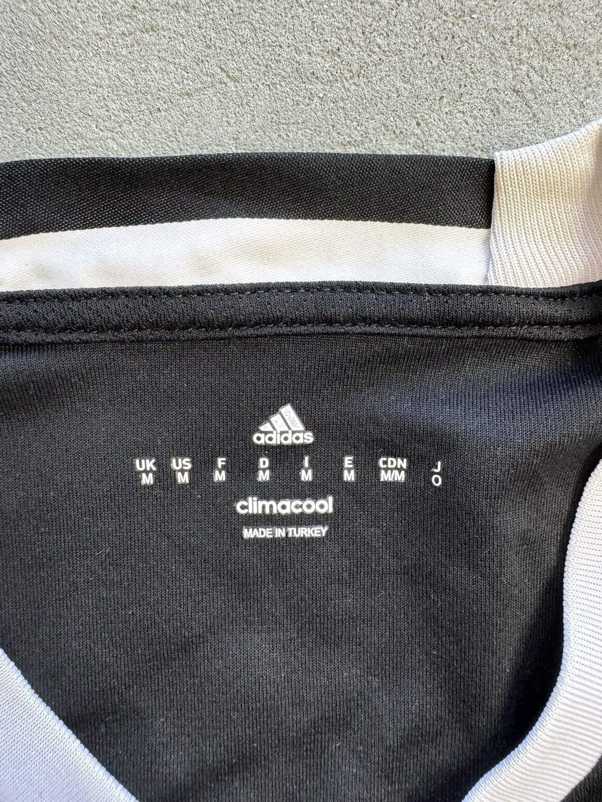Adidas Adidas FC Besiktas 2016/17 Away Football Shirt Size US M / EU 48-50 / 2 - 4 Thumbnail