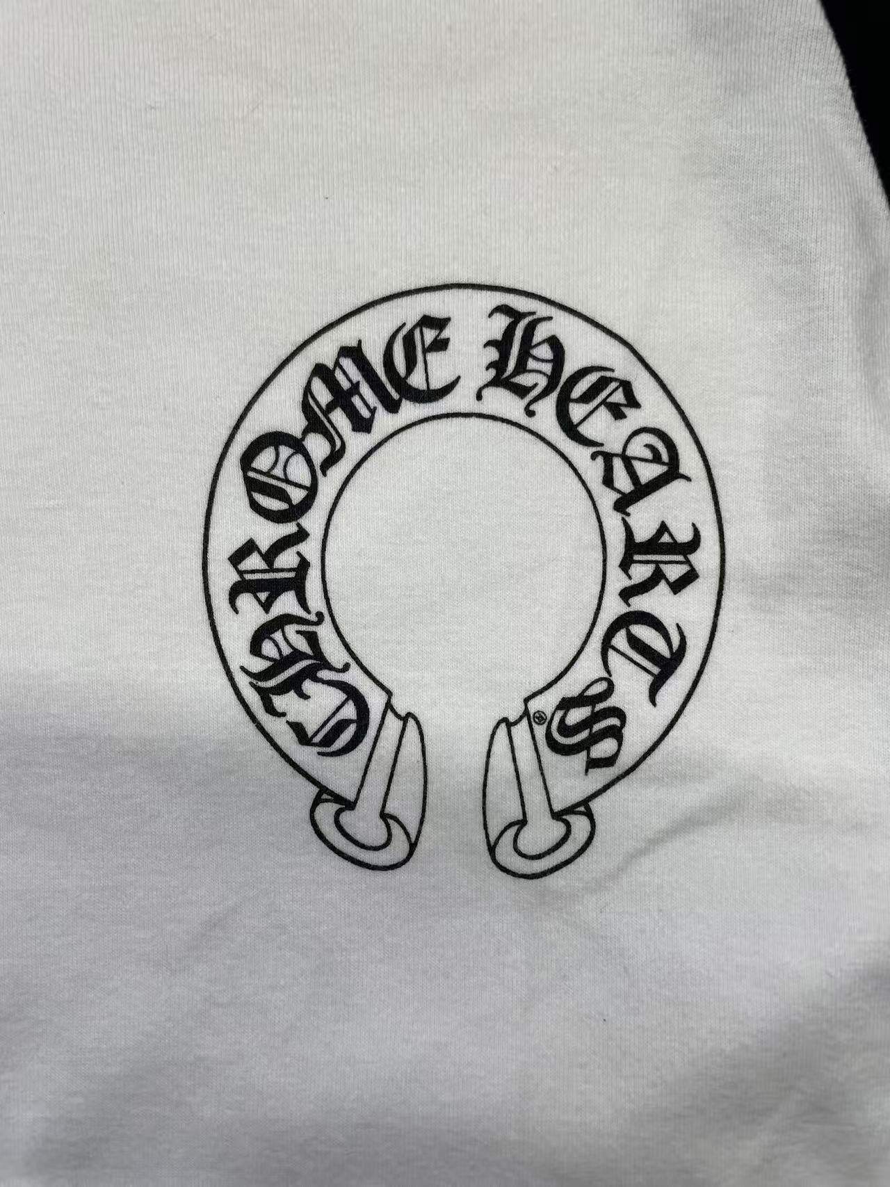 Chrome Hearts Chrome Hearts Horseshoe Logo Long Sleeve T-shirt Size L / US 10 / IT 46 - 6 Thumbnail