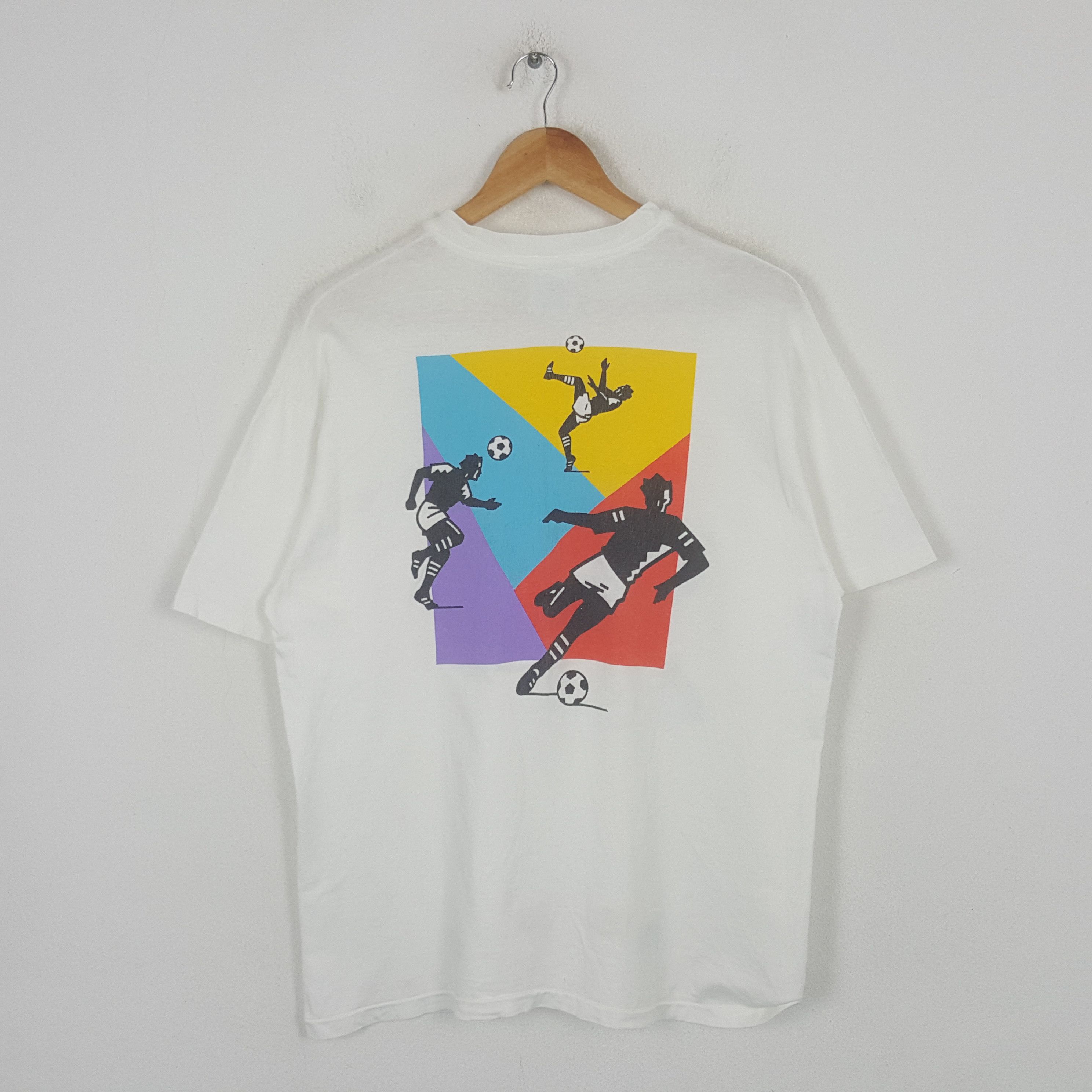 Vintage Vintage World Cup USA 94 Soccer Tshirt C299N37 Size US L / EU 52-54 / 3 - 3 Thumbnail