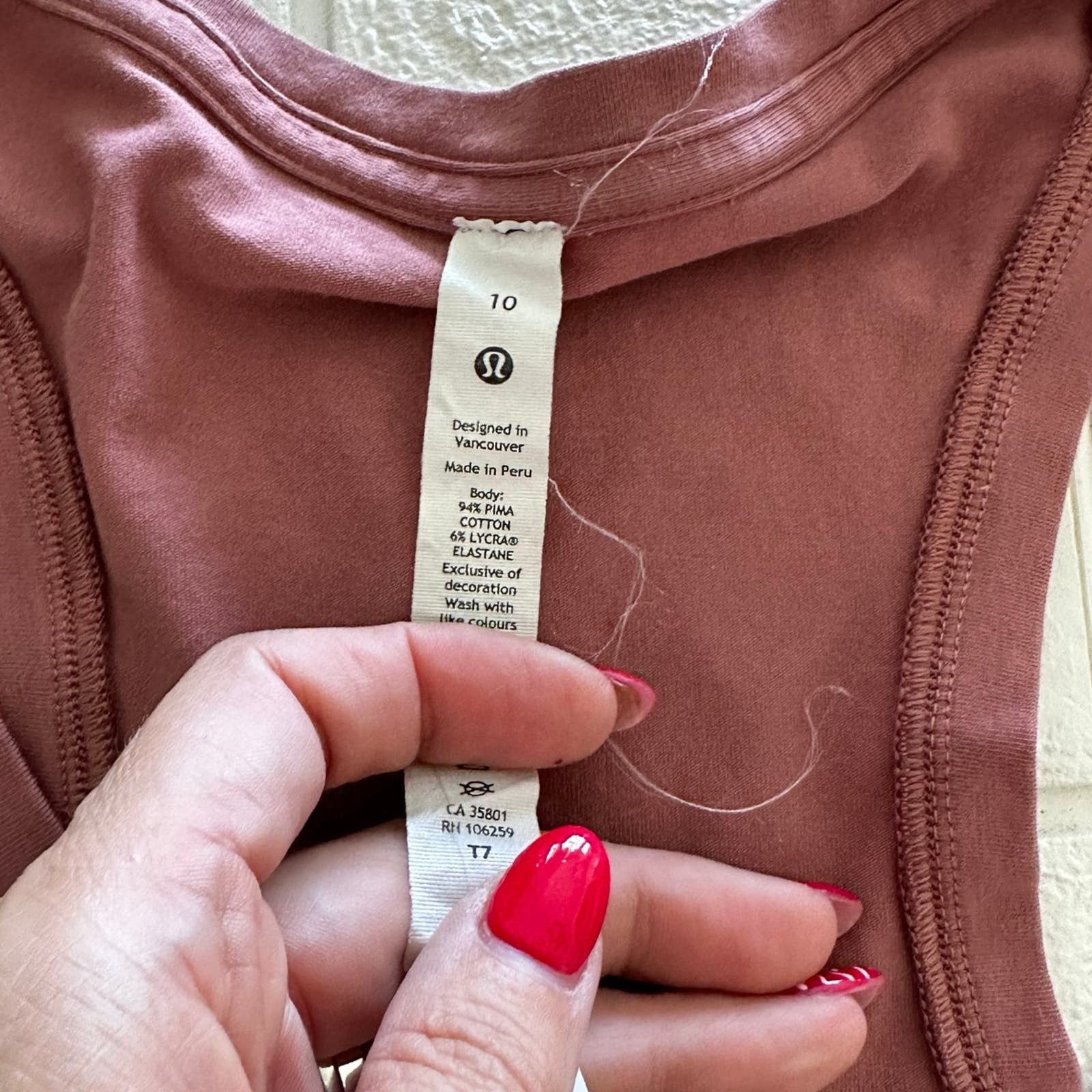 Lululemon lululemon tank top size 10 Size L / US 10 / IT 46 - 5 Thumbnail