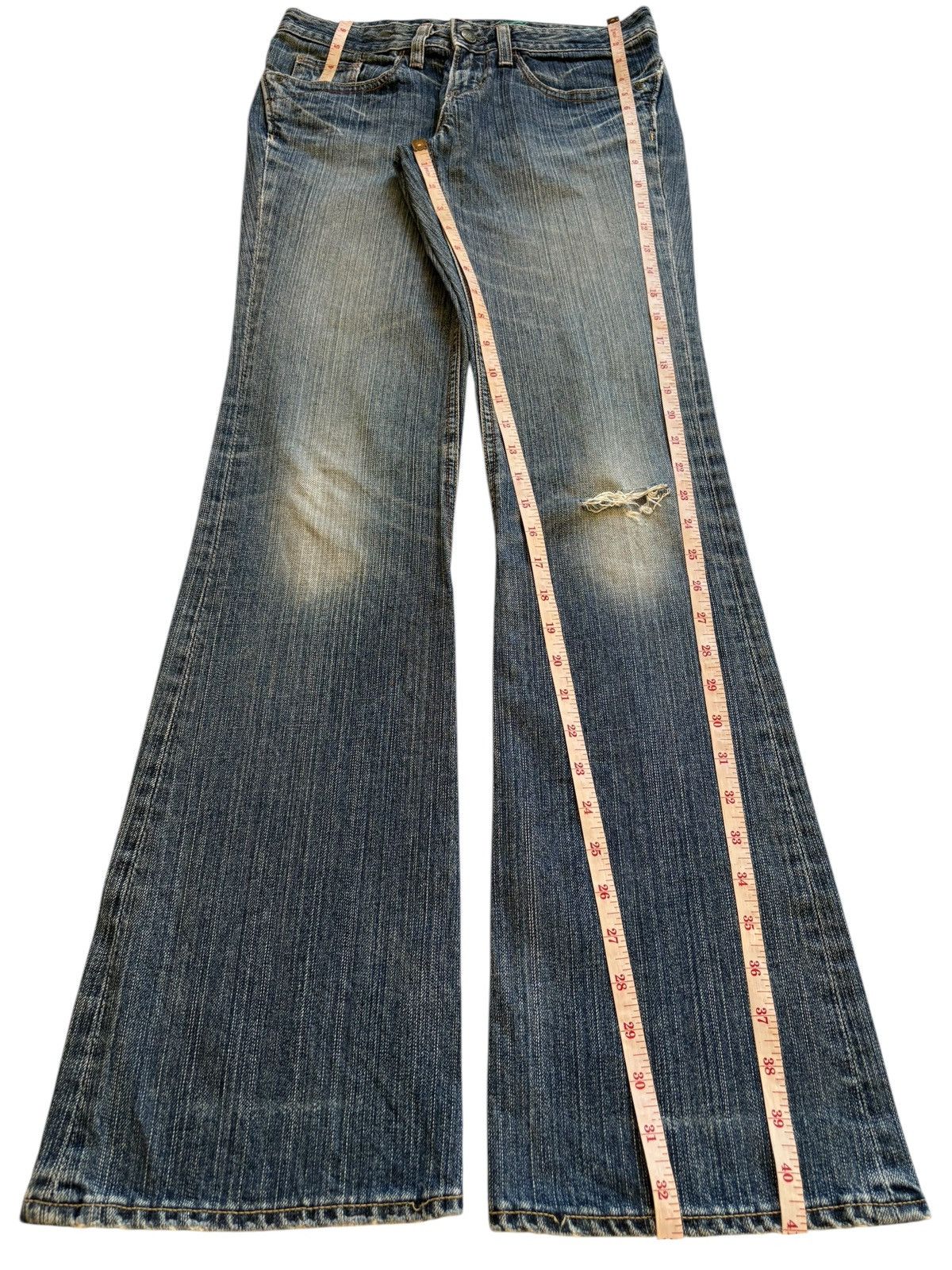 Japanese Brand Vintage Japanese Brand Faded Wash Distressed Flare Jeans Size 28" / US 6 / IT 42 - 13 Thumbnail