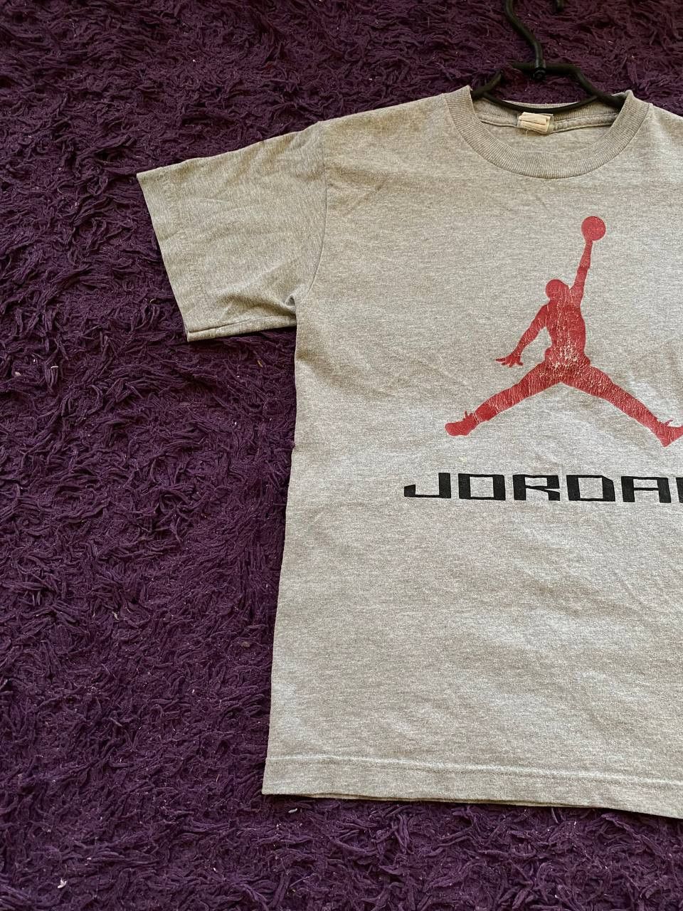 Jordan Brand × Nike × Vintage Vintage Nike Air Jordan gray T shirt Size US L / EU 52-54 / 3 - 14 Thumbnail