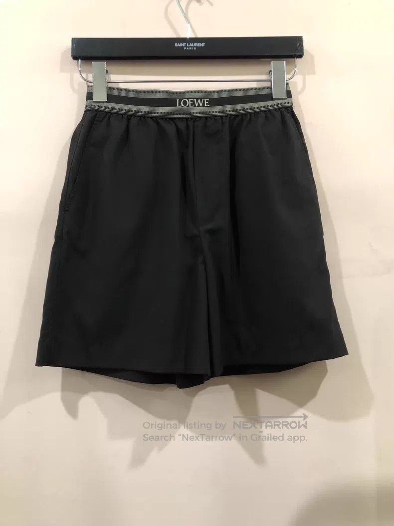 Loewe Loewe size XS Logo Black Casual Short Pants Size 22" - 1 Thumbnail
