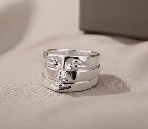 Jewelry Face Finger Rings Silver Face Anatomy Human Head Jewelry Art Size ONE SIZE - 1 Thumbnail