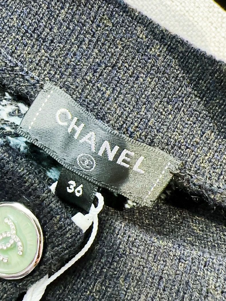 Chanel Chanel 21A black background colorful flower pattern knitte Size XS / US 0-2 / IT 36-38 - 7 Thumbnail